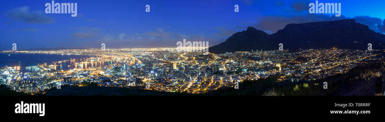 Cape Town at Night, South Africa Stock Photo - Alamy