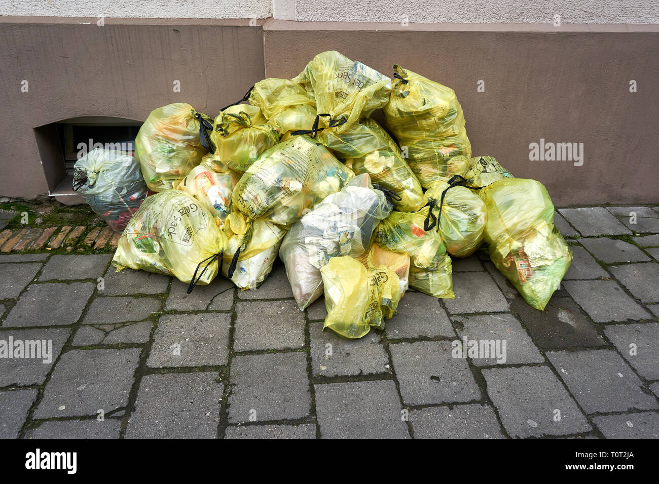 Gelber sack hires stock photography and images Alamy