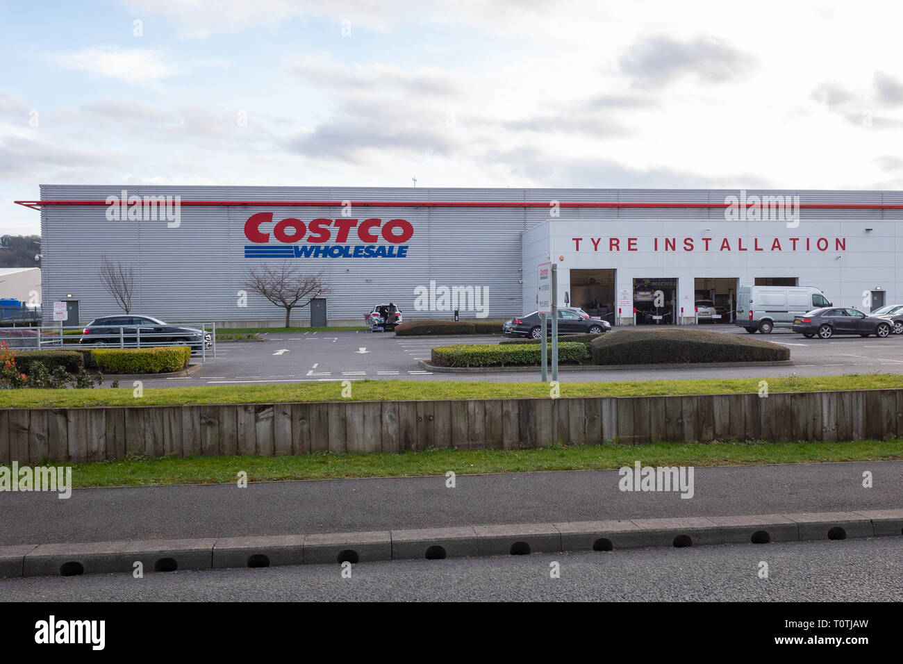 Costco Wholesale Gateshead, Tyre Installation Entrance Stock Photo Alamy