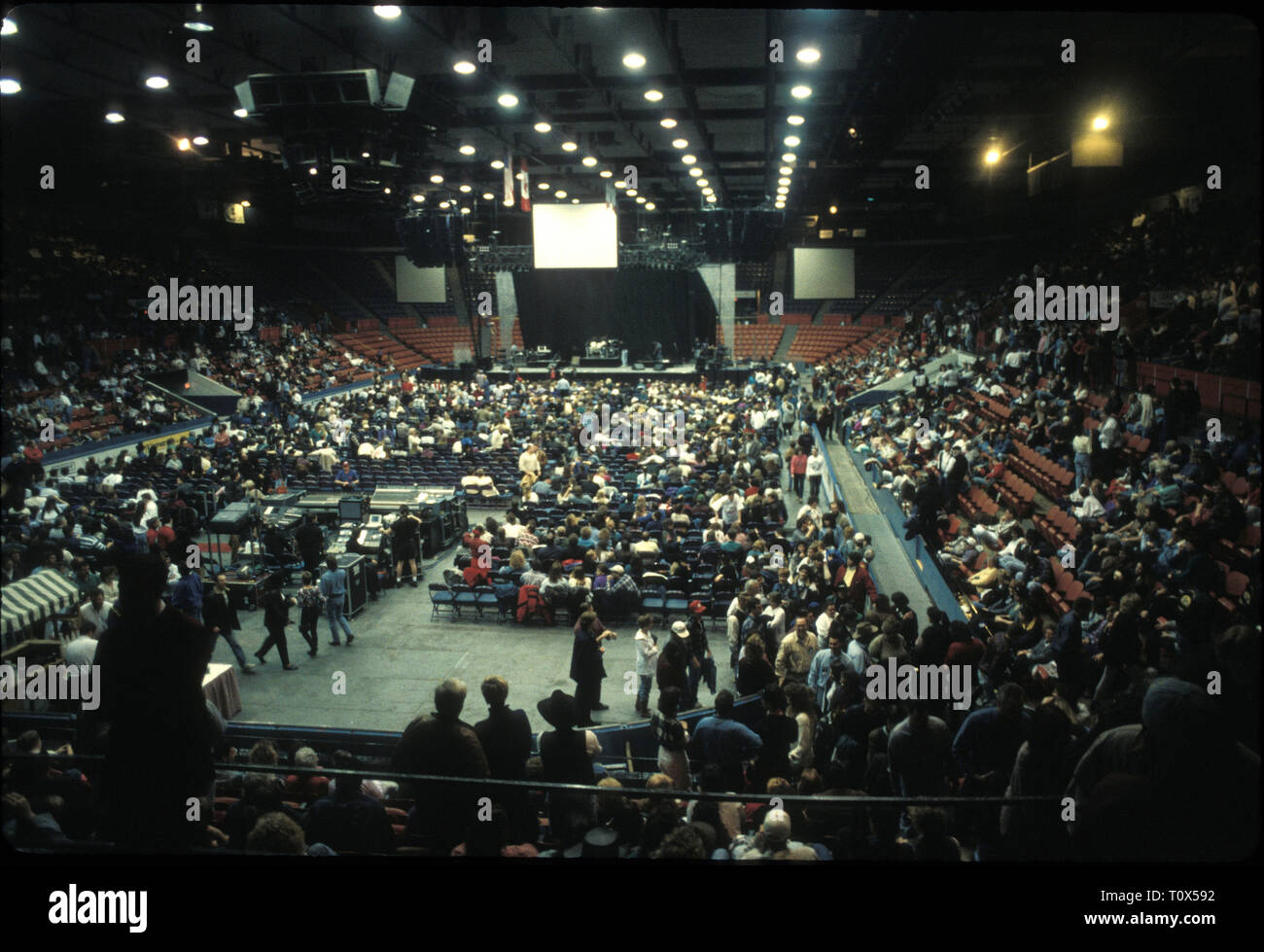 New haven coliseum hires stock photography and images Alamy