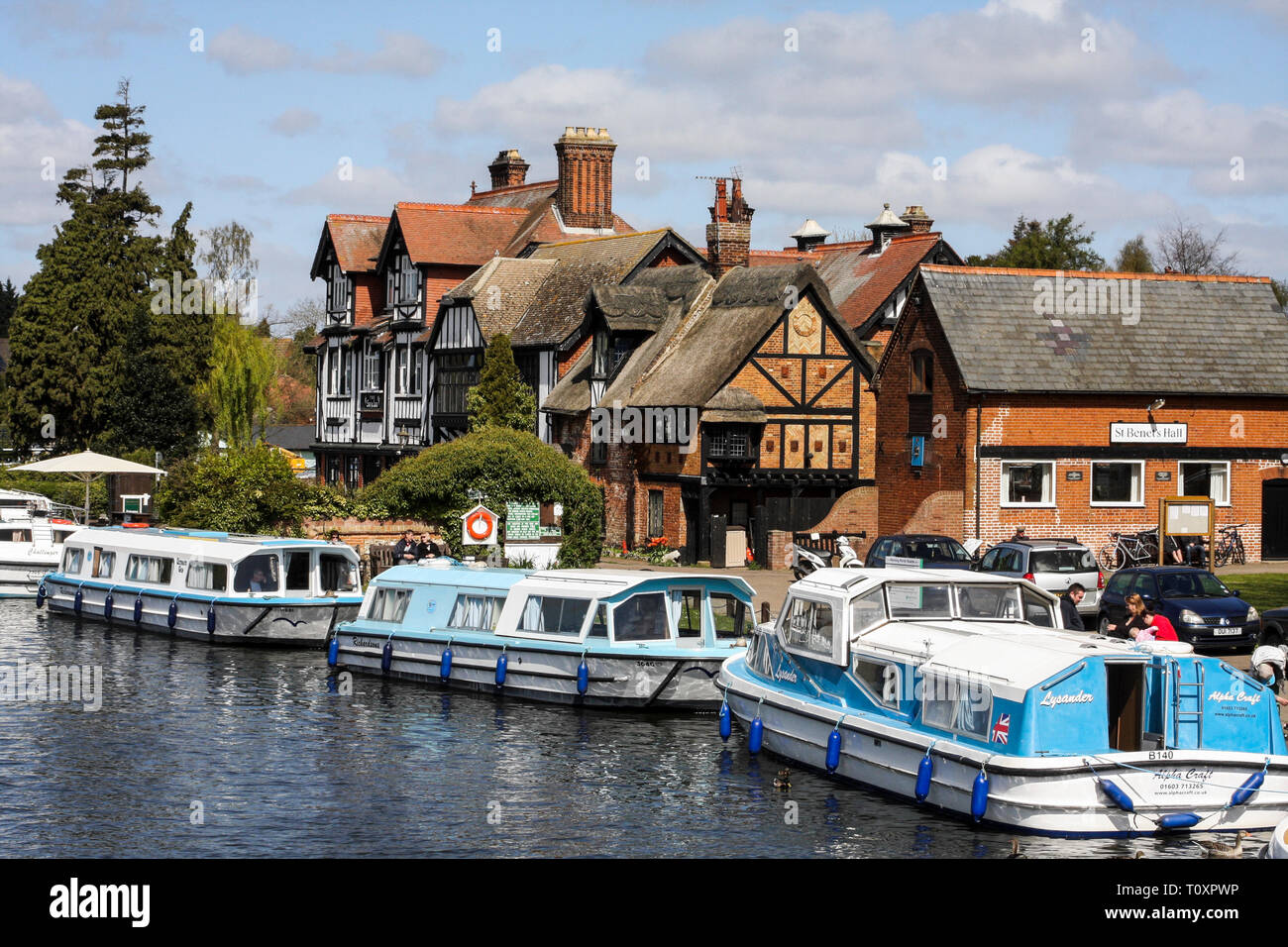 Norfolk broads boats hires stock photography and images Alamy