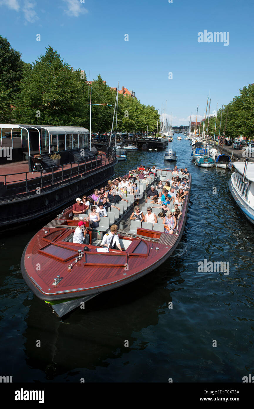 Denmark, Copenaghen, canal in Christianshavn district Stock Photo