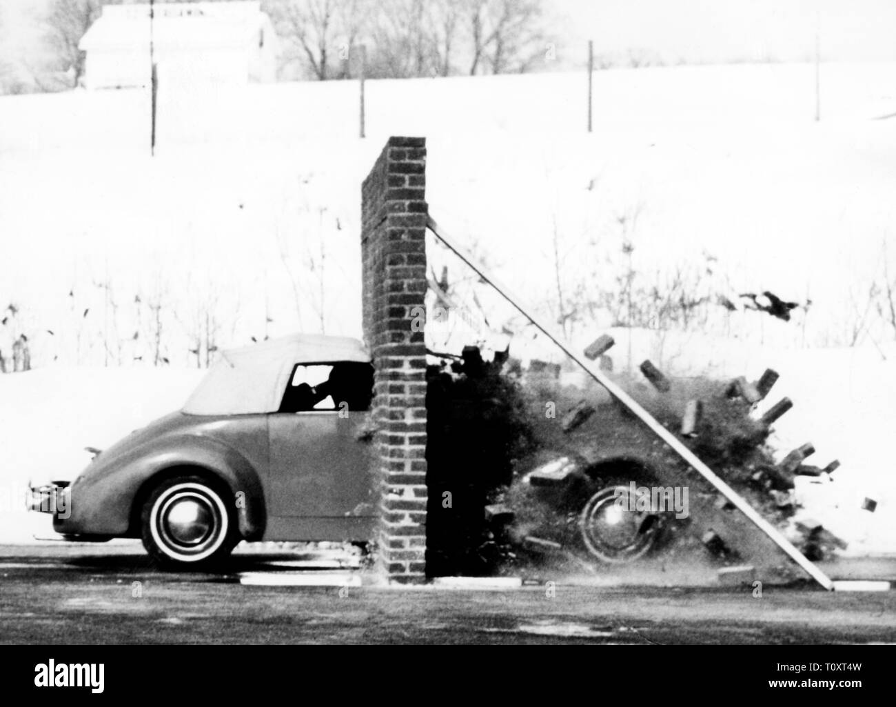 royalex car during a crash test, 1969 Stock Photo
