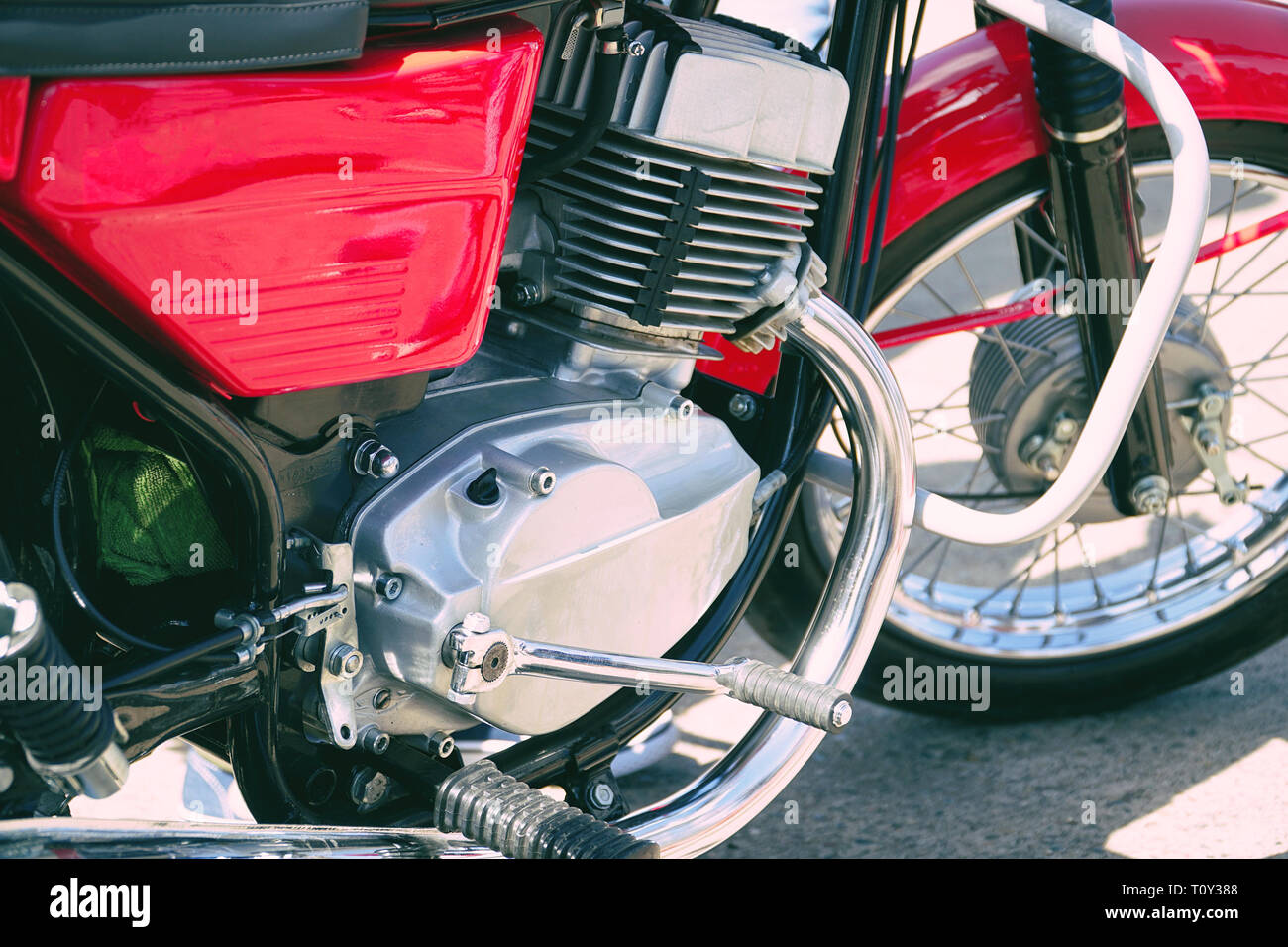 Chromed Engine Block Chrome engine block at the old classic motorcycle Stock Photo - Alamy