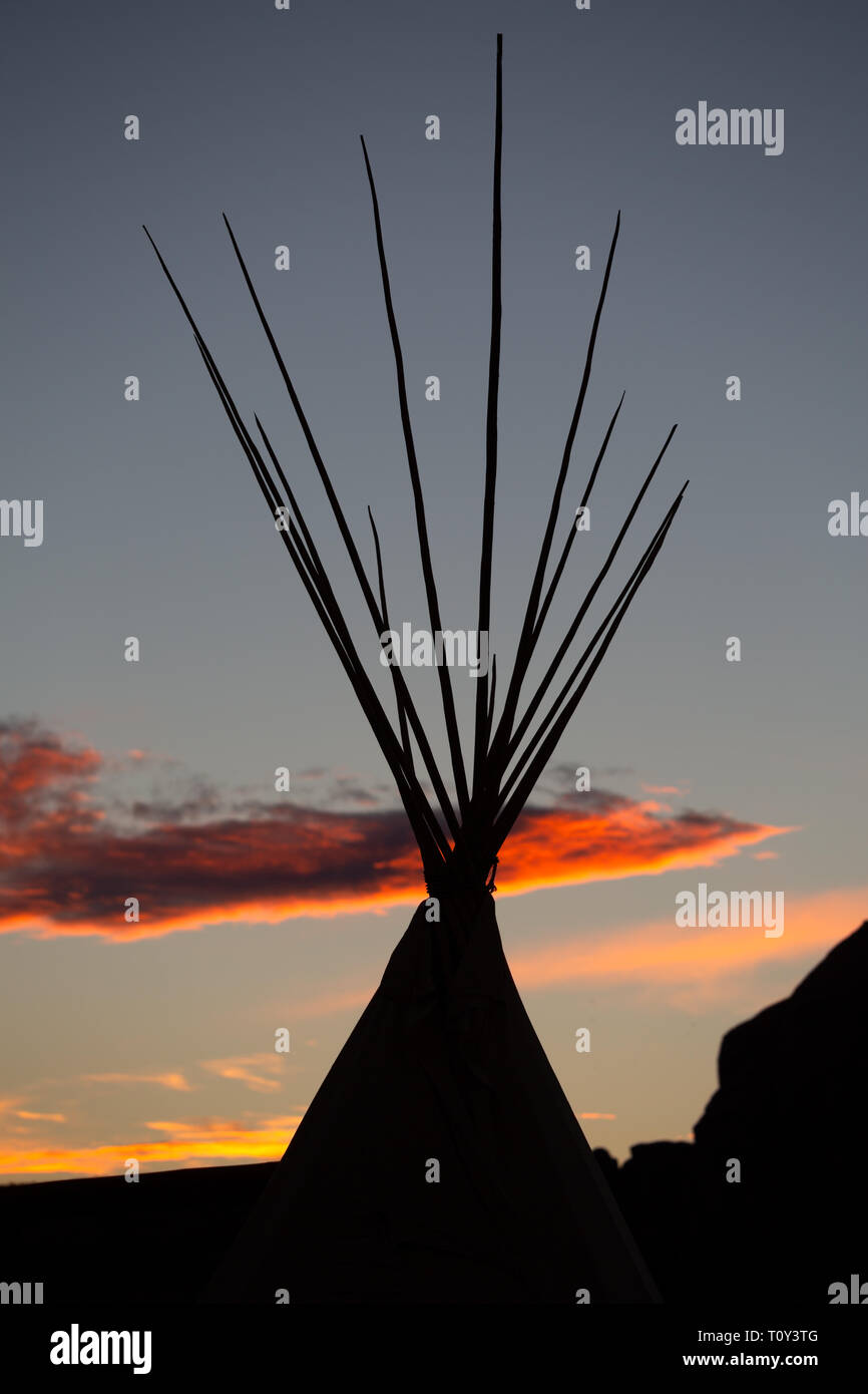 Tipi village hi-res stock photography and images - Alamy