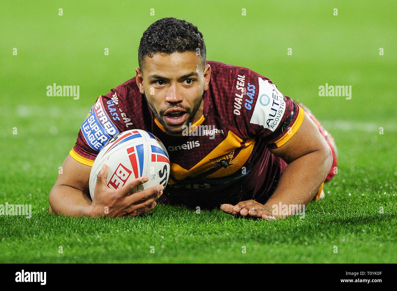 Huddersfield, UK. 22nd Mar, 2019. John Smiths Stadium, Huddersfield, England; Rugby League Betfred Super League, Huddersfield Giants vs Hull Kingston Rovers; Huddersfield GiantsÕ Kruise Leeming scores a second half try. Credit: Dean Williams/Alamy Live News Stock Photo