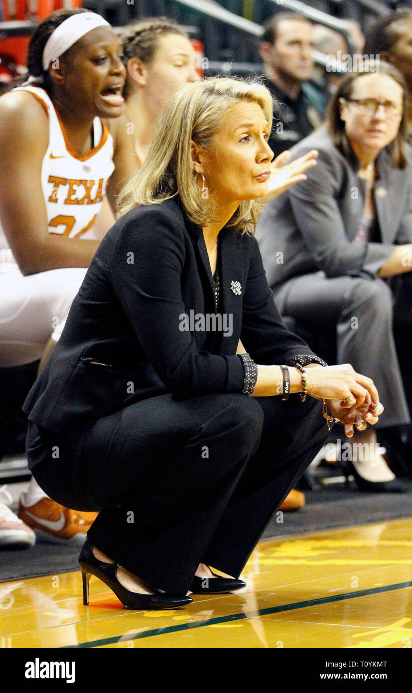 Eugene, Oregon, USA. 22nd Mar 2019. Texas Longhorns coach Karen Aston during the 2019 NCAA Women's Championships first round basketball game between the Texas Longhorns and the Indiana Hoosiers at Matt Knight Arena, Eugene, Oregon. Larry C. Lawson/CSM Credit: Cal Sport Media/Alamy Live News Stock Photo