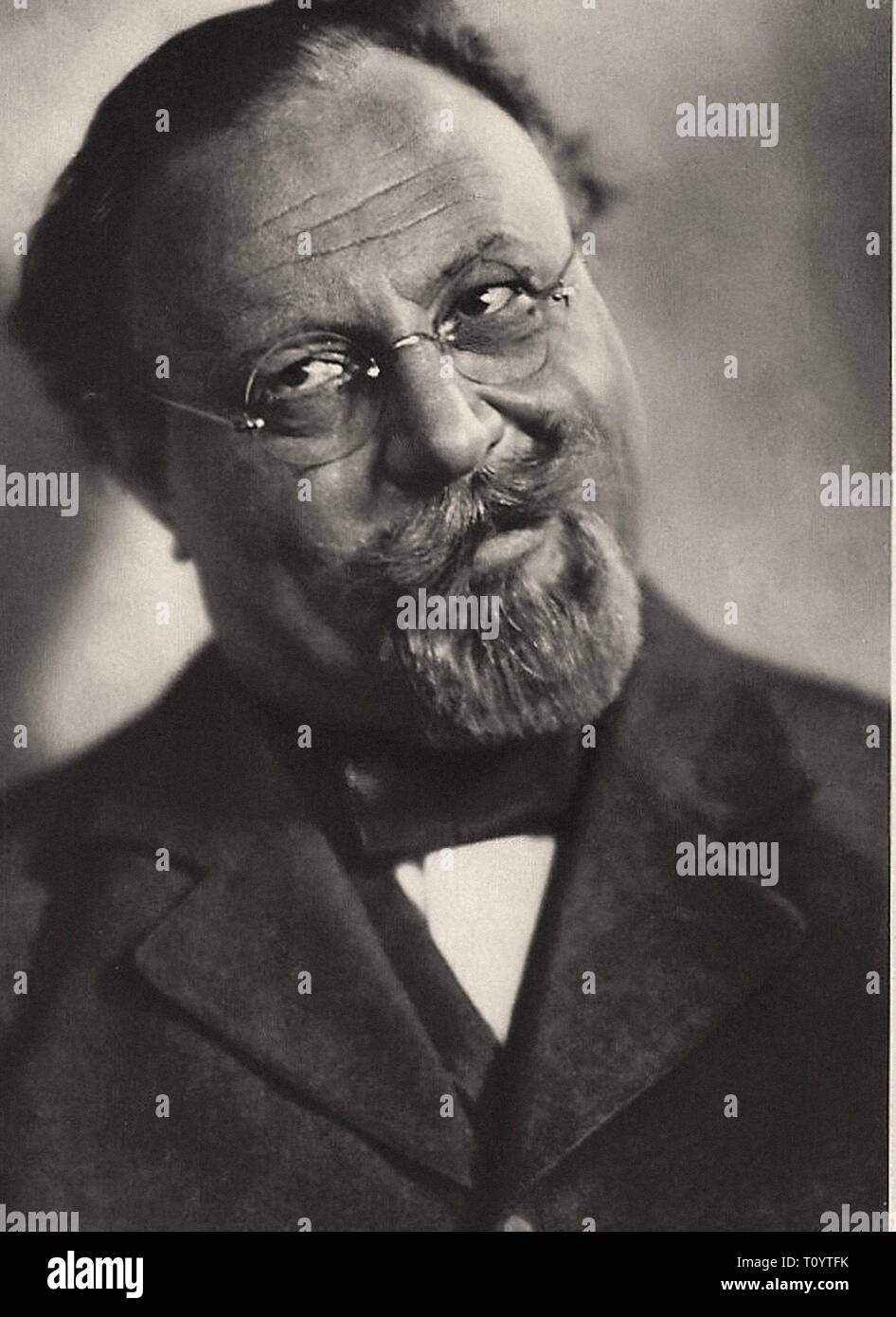 Photographic portrait of Emil Jannings in Der Blaue Engel - Silent movie era Stock Photo