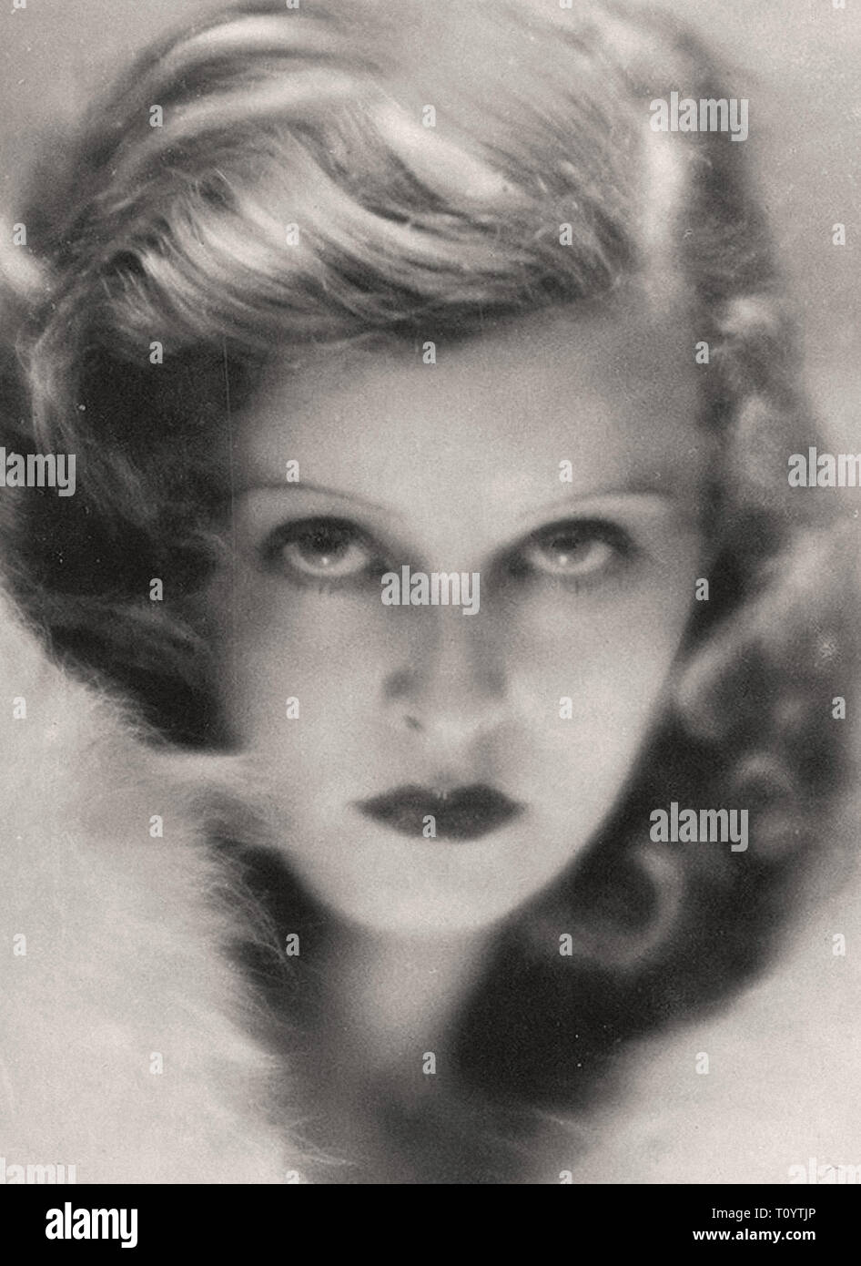 Photographic portrait of Lilian Harvey (2) - Silent movie era Stock ...