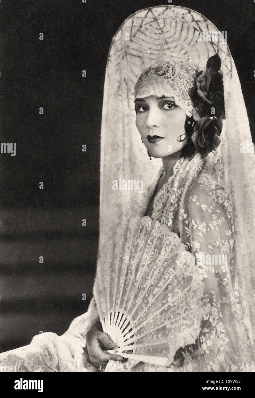 Photographic portrait of Dolores Del Rio in the Trail Of '98 (1928 ...