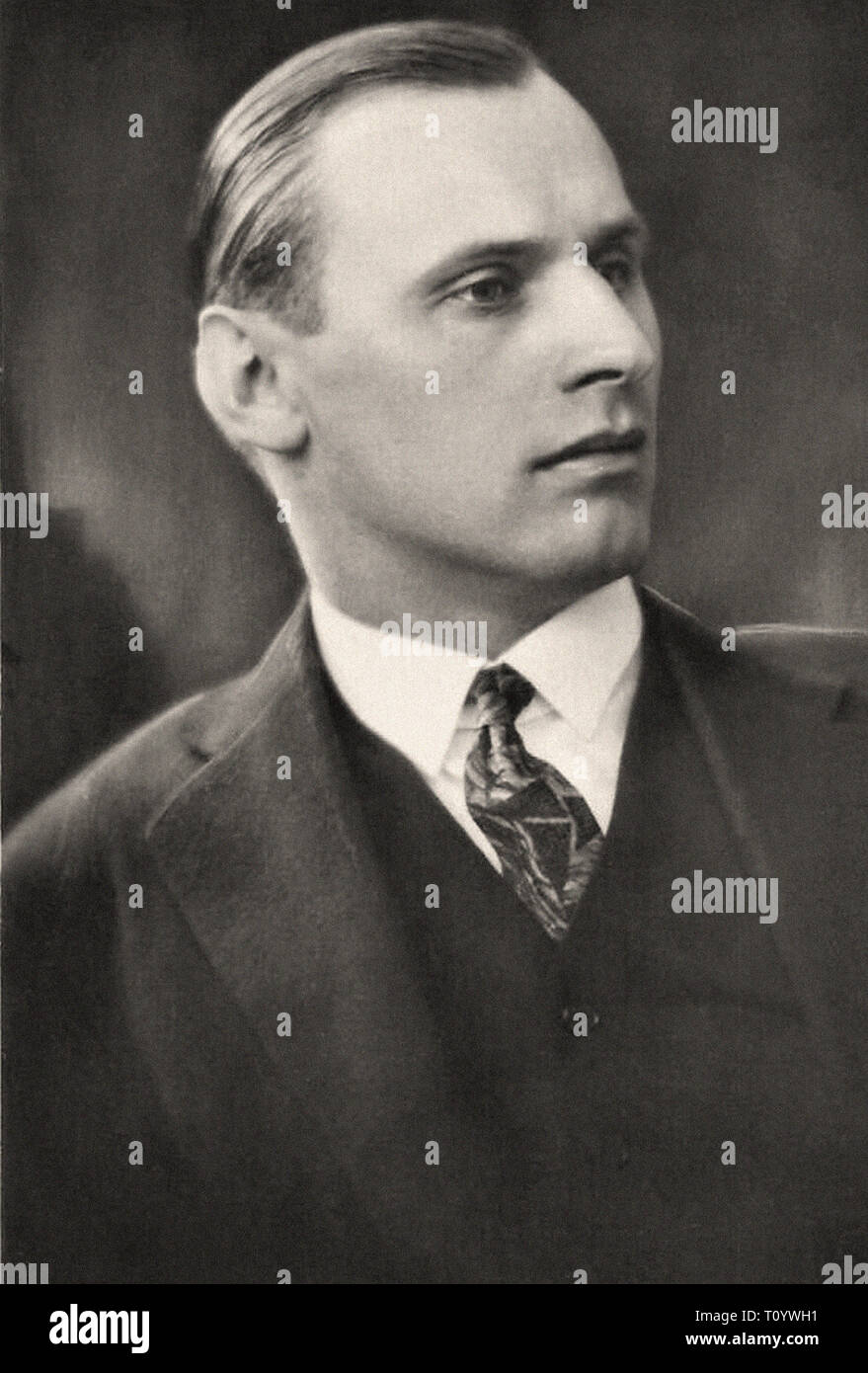 Photographic portrait of Fritz Rasp - Silent movie era Stock Photo - Alamy