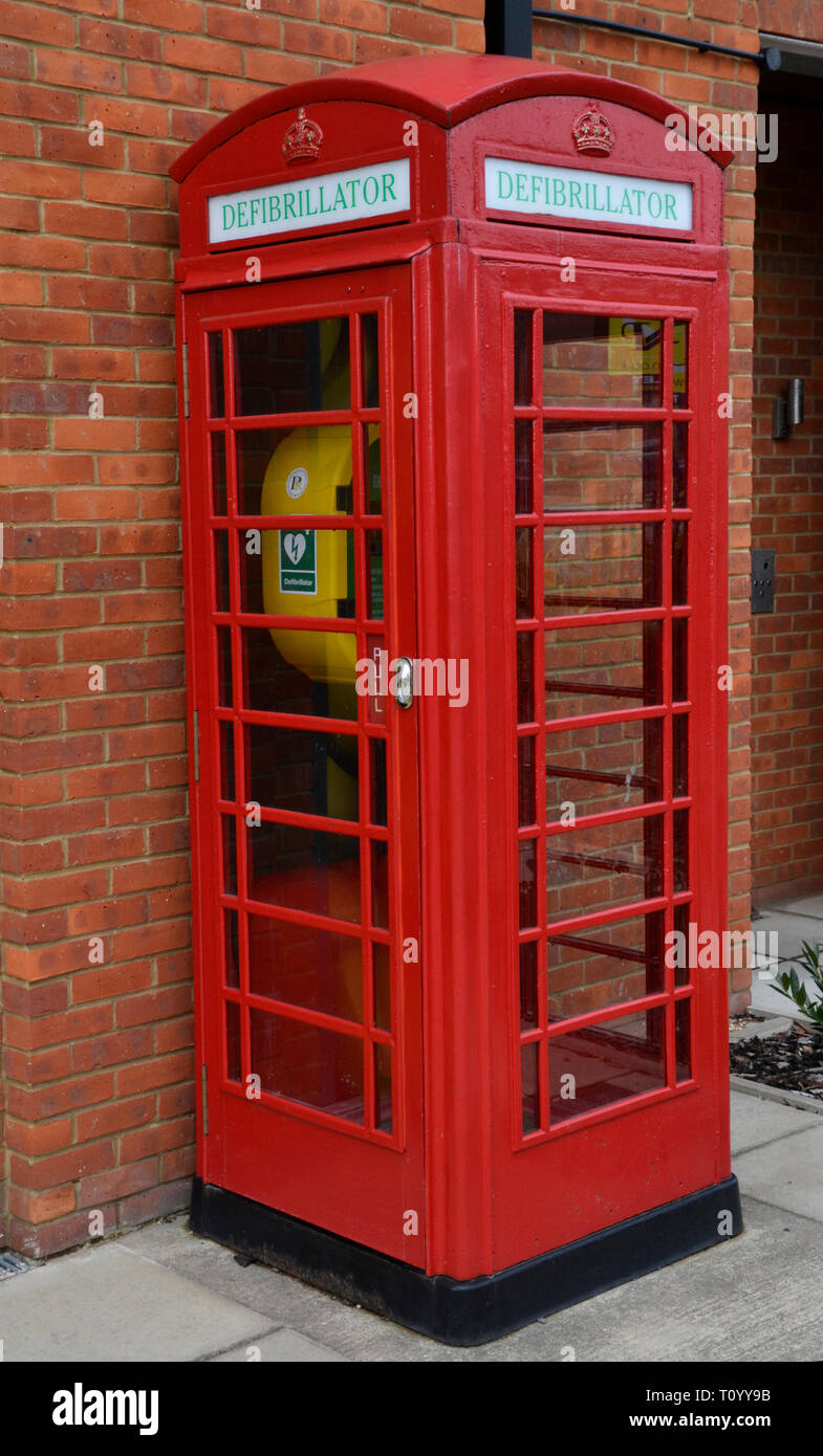 Defibrillator in an old Red Telephone Box outside the Coop on Bell