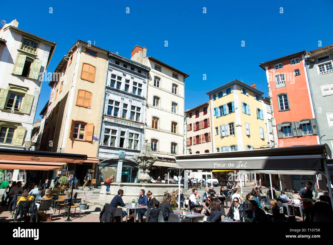 Le PuyenVelay (southcentral France) ÒPlace du