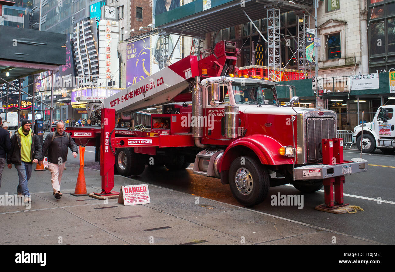 North Shore Neon Sign Company truck, New York City, NY, USA Stock Photo Alamy