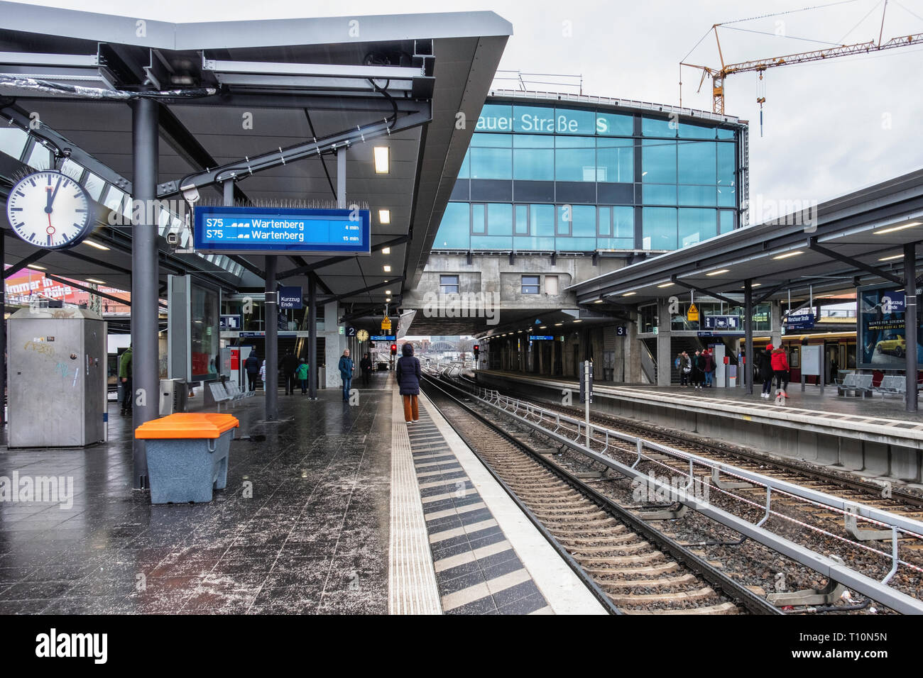 Berlin, Friedrichshain. Warschauer Strasse S-Bahn railway station,Platform and rail tracks Stock Photo