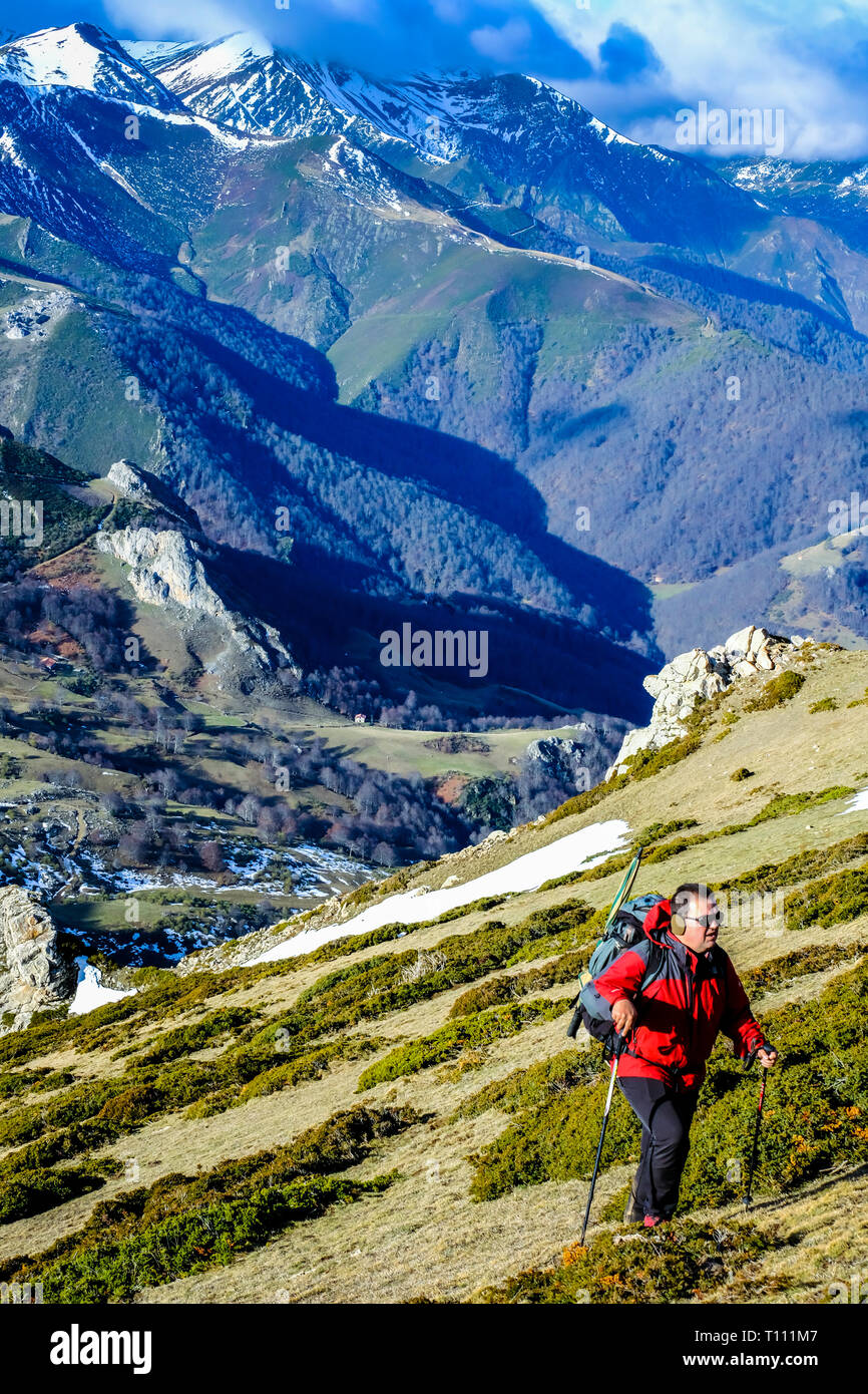 Hiking locations hi-res stock photography and images - Alamy