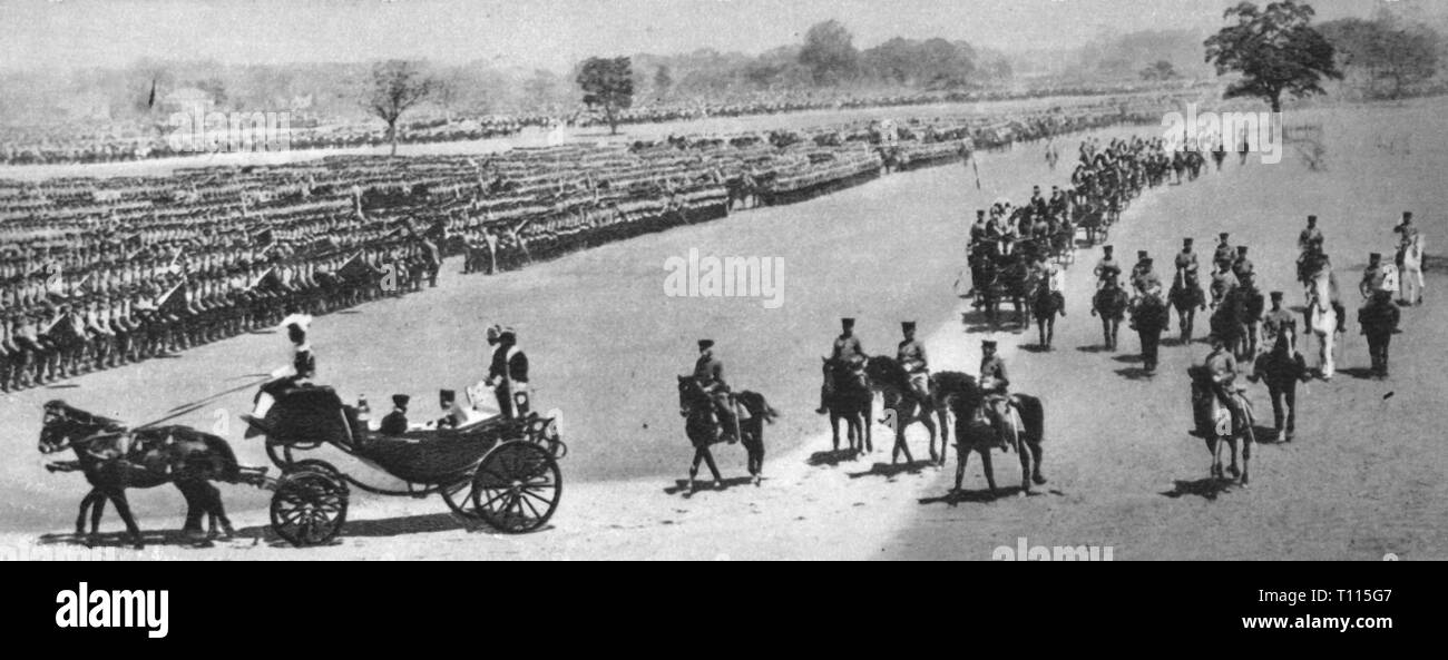 3056 軍隊 体操風景 戦時白黒写真 昭和レトロ 希少 Japanese military parade Black and White Stock Photos