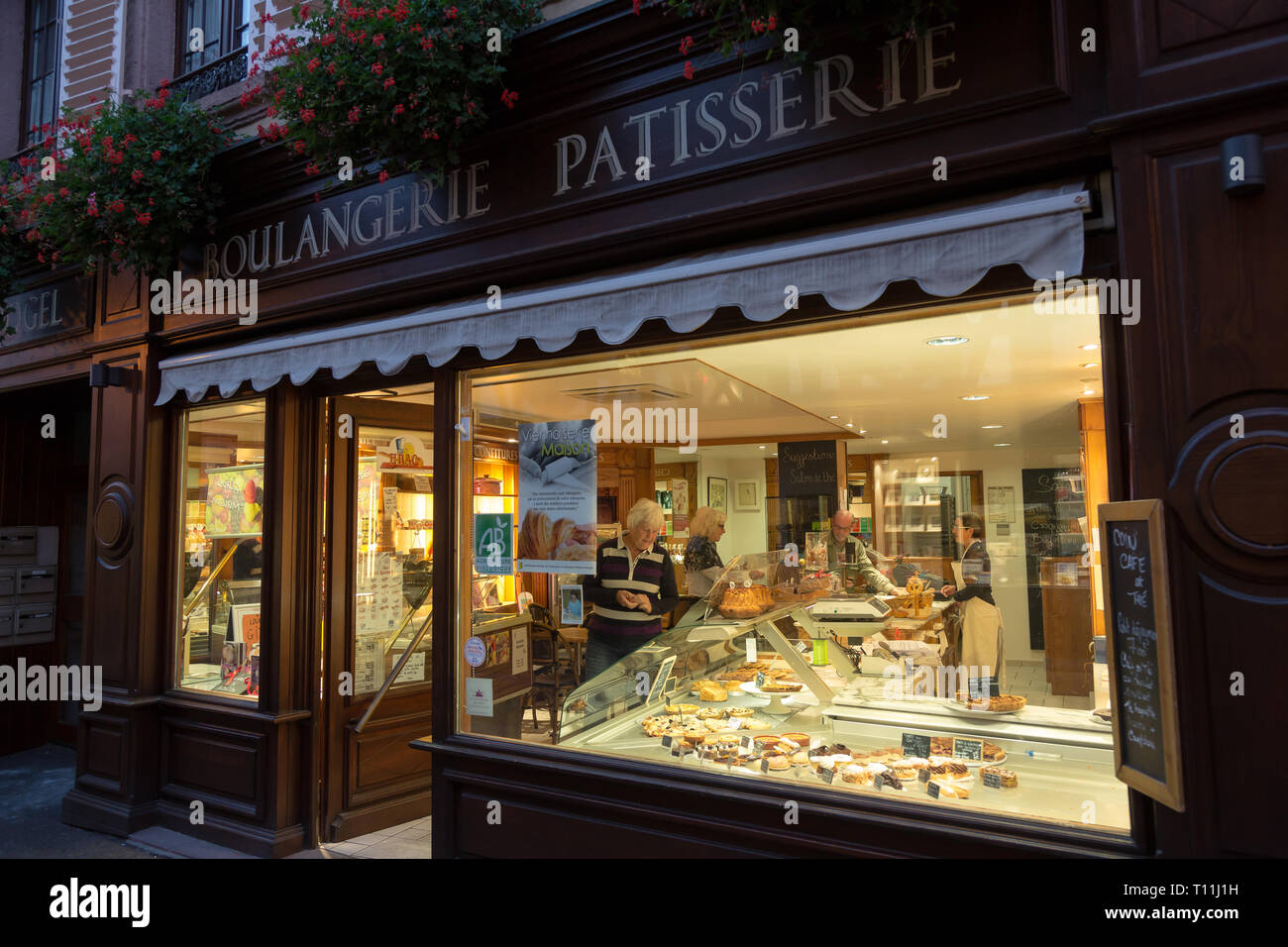 29.10.2014, Ribeauville, Grand Est, France - Bakery (Boulangerie patisserie) in Alsace. Ribeauville is a charming place on the wine road in the Vosges Stock Photo