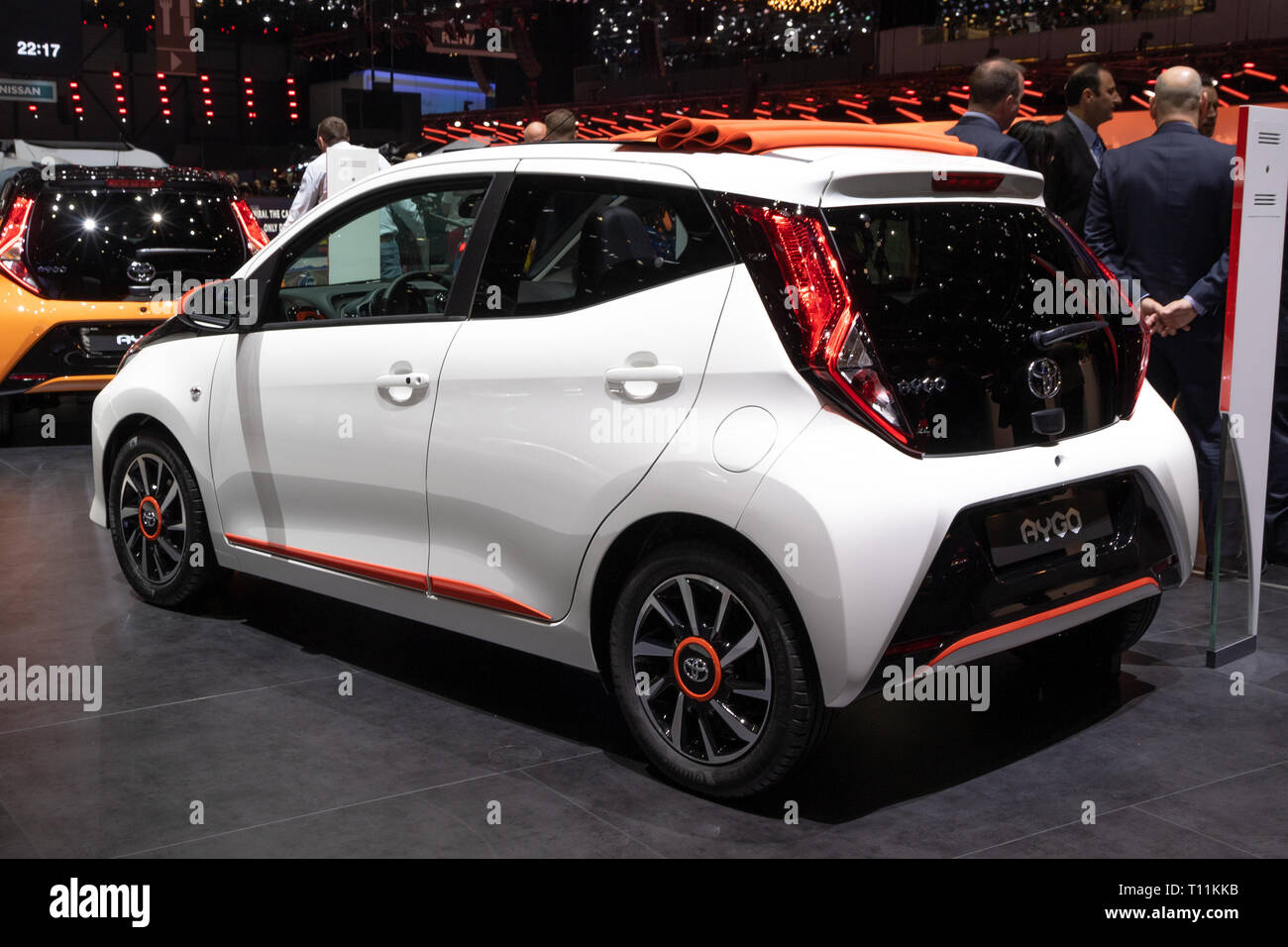 blotte orm En del White toyota aygo hi-res stock photography and images - Alamy