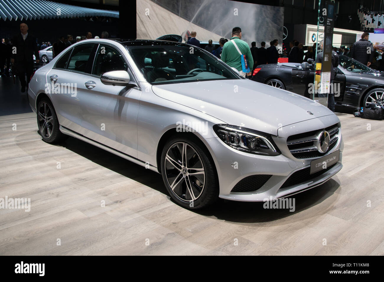 Mercedes c220 hi-res stock photography and images - Alamy