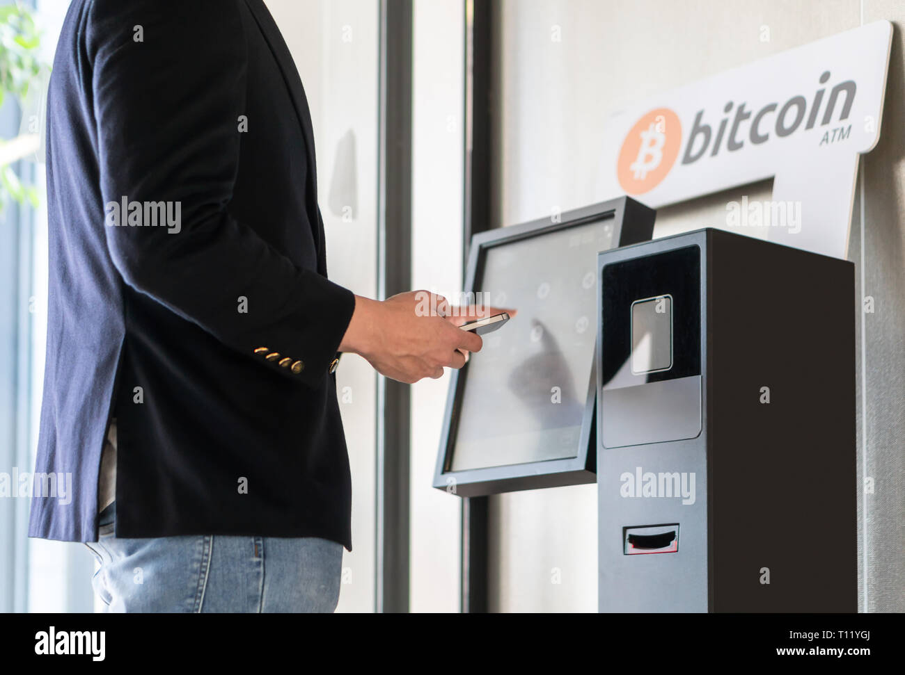 Atm banking sign hi-res stock photography and images - Page 19 - Alamy