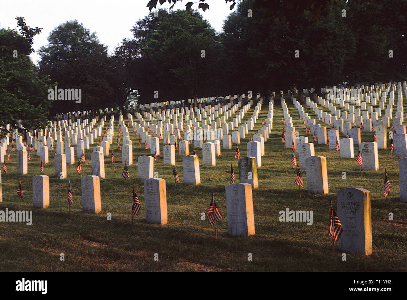 Arlington, Virginia, USA, 30th May, 1994 Arlington National Cemetery, in Arlington County, Virginia, directly across the Potomac River from the Lincoln Memorial, is a United States military cemetery beneath whose 624 acres  have been laid casualties, and deceased veterans, of the nation's conflicts beginning with the American Civil War, as well as reinterred dead from earlier wars. Credit: Mark Reinstein/MediaPunch Stock Photo