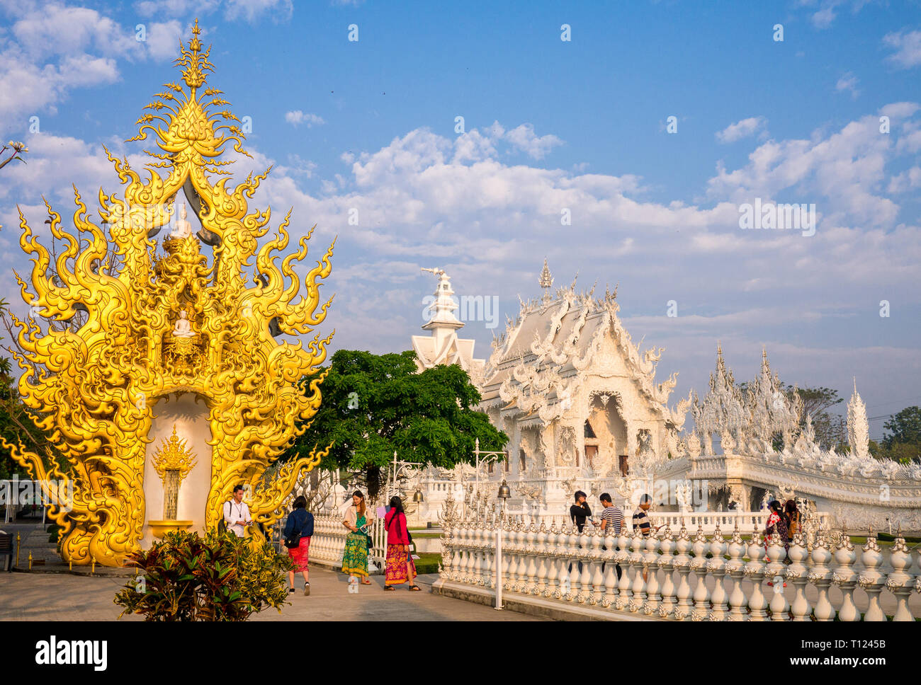 White Temple / Wat Rong Khun in Chiang Rai, Thailand Stock Photo - Alamy