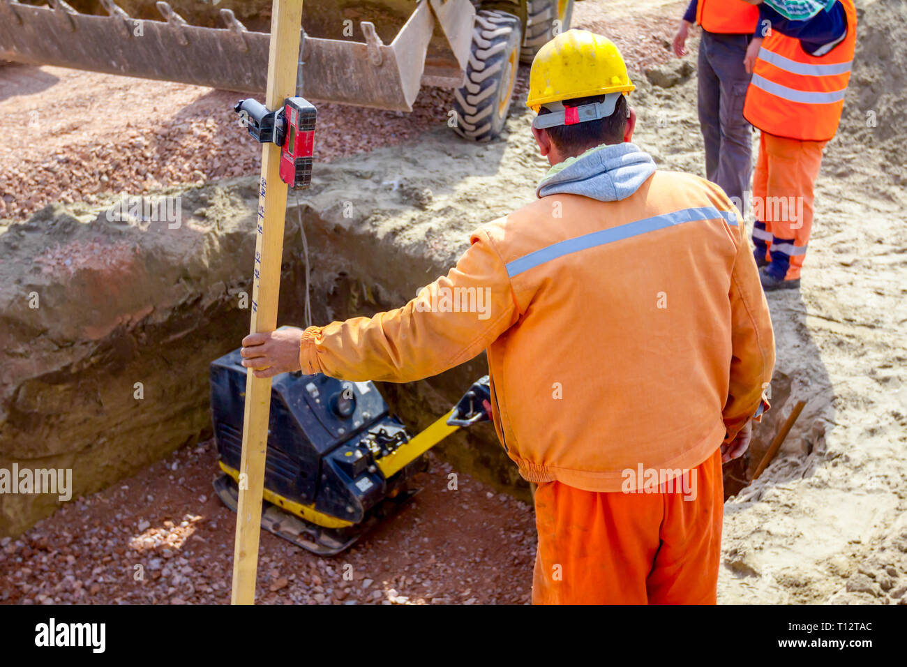Surveying leveling rod hires stock photography and images Alamy