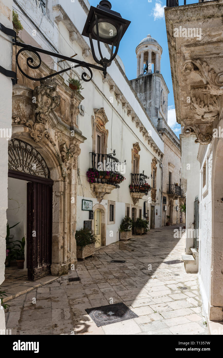 Village Of White Houses Locorotondo Puglia Italy Stock Photo Alamy village-of-white-houses-locorotondo-puglia-italy-stock-photo-alamy