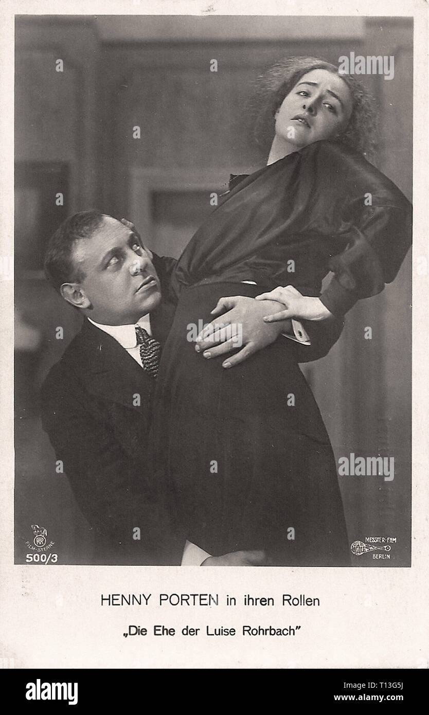 Promotional photography of Henny Porten and Emil Jannings in Die Ehe Der Luise Rohrbach - Silent movie era Stock Photo