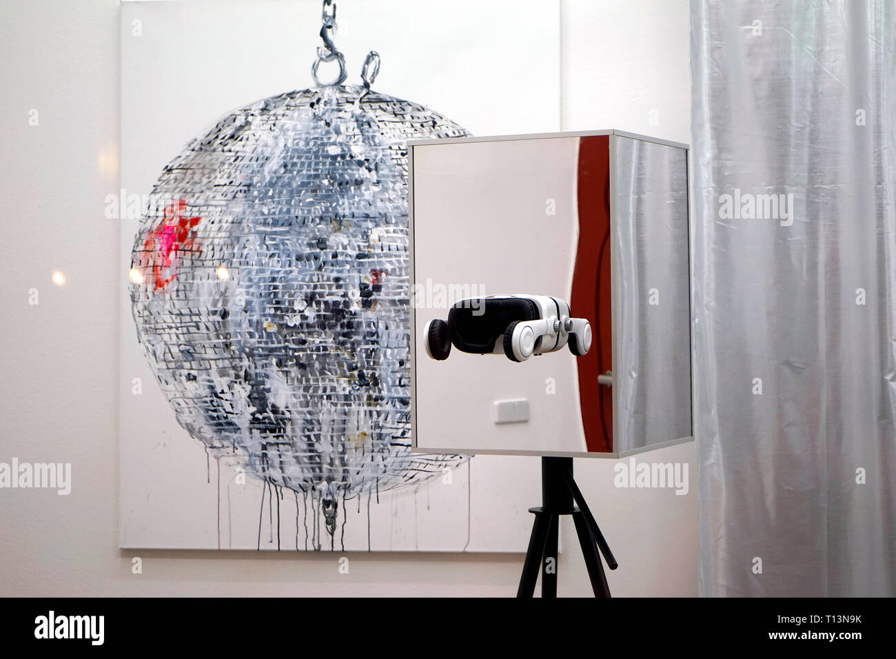 Installtion mit virtueller Realitaet, Berlin (nur fuer redaktionelle Verwendung. Keine Werbung. Referenzdatenbank: http://www.360-berlin.de. © Jens Kn Stock Photo
