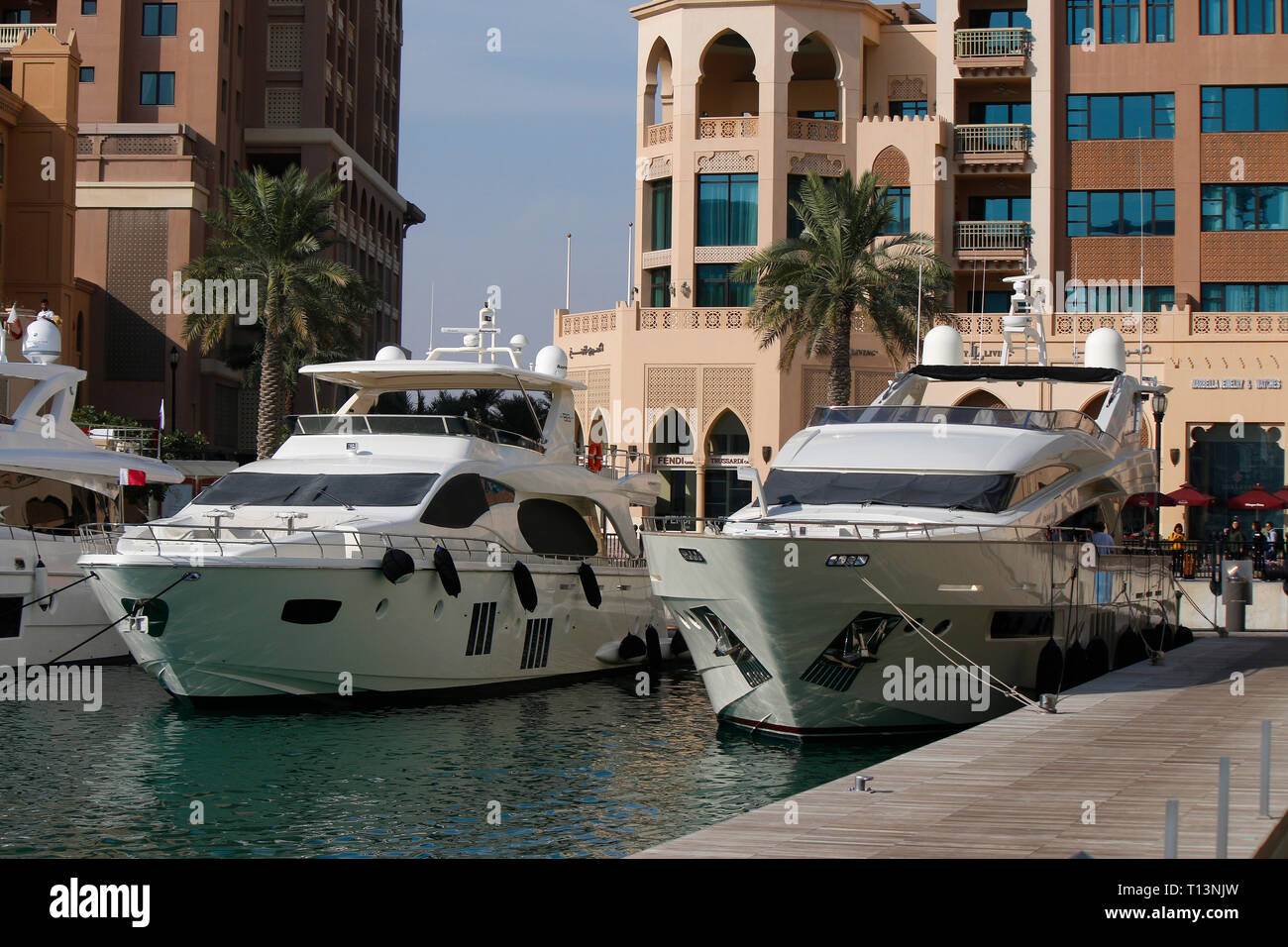 Impressionen: Yachten, Wolkenkratzer, Doha, Katar/ Qatar. Stock Photo