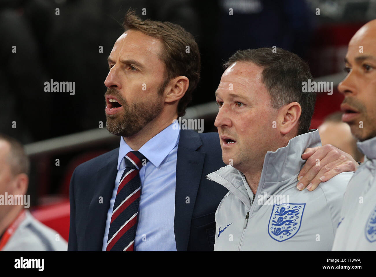 England assistant manager steve holland hires stock photography and