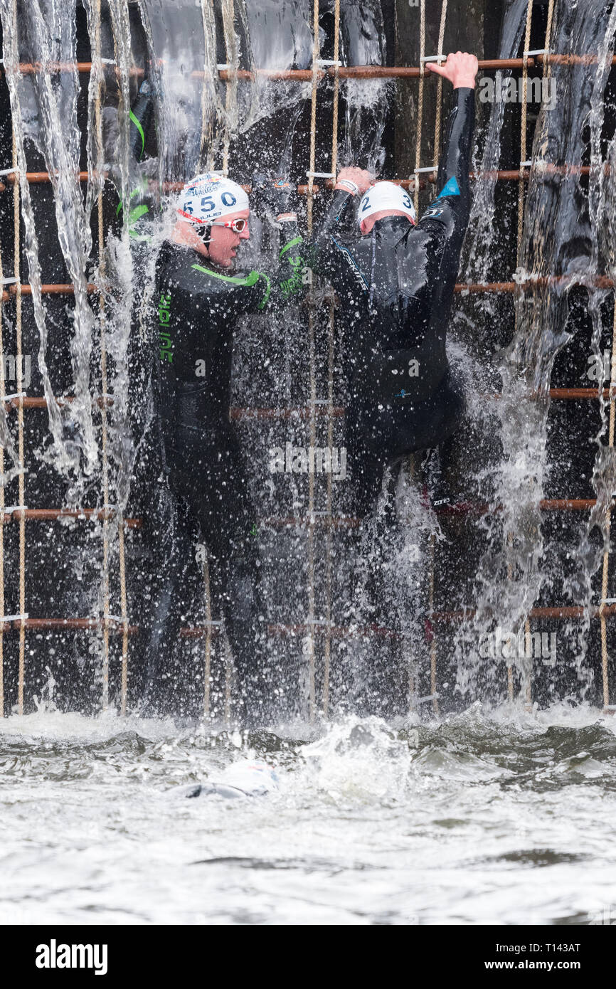 Maryhill, Glasgow, Scotland, UK. 23rd Mar, 2019. UK weather determined competitors braving 8