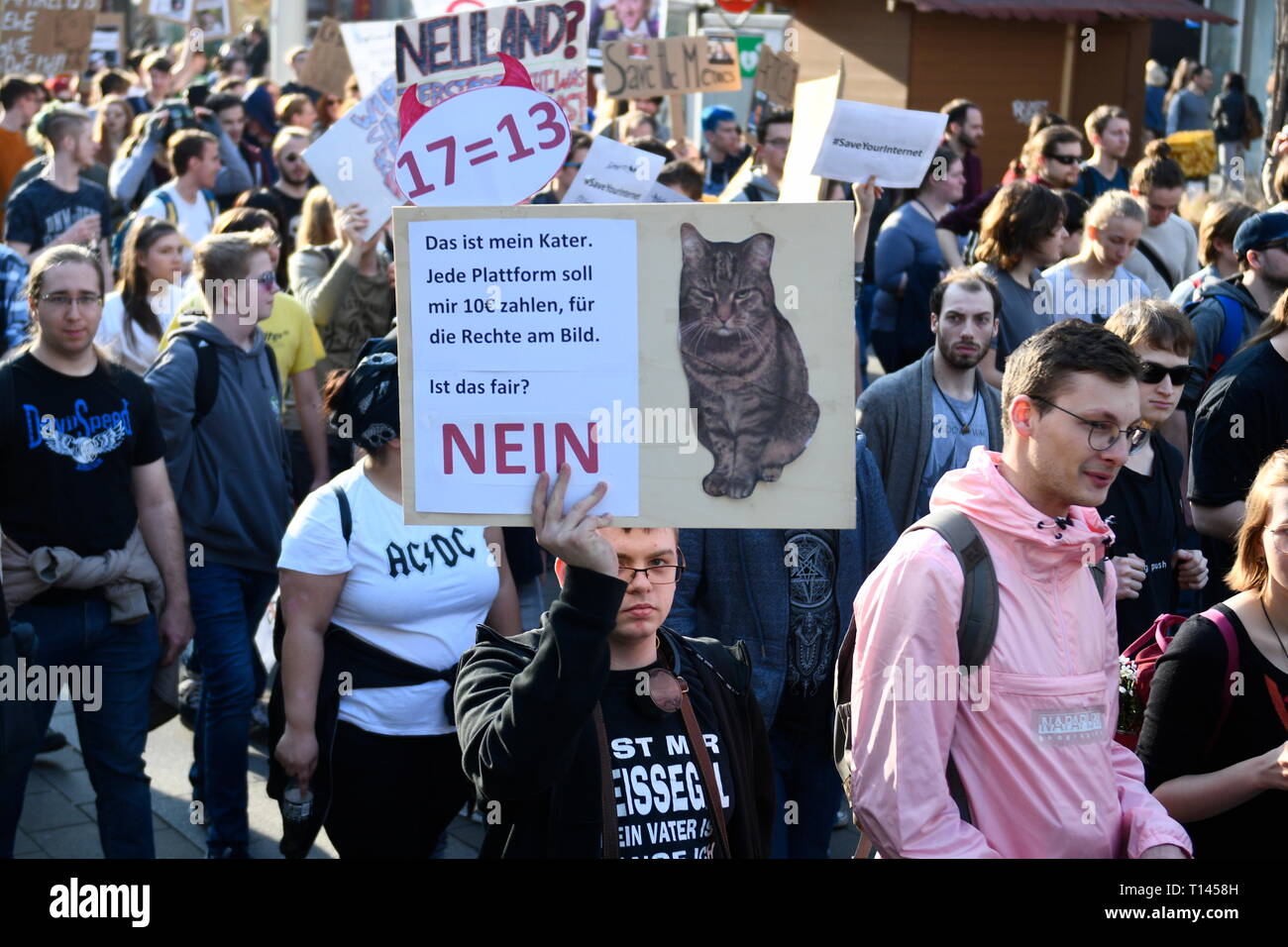 Vienna, Austria. 23.März.2019. EU continues protest day against planned copyright reform and upload filter: Demonstration 'Save Your Internet'. Picture shows a plaque with the inscription 'This is my hangover, every platform should pay me 10 € for the rights to my picture. Is that fair?' Credit: Franz Perc / Alamy Live News Stock Photo