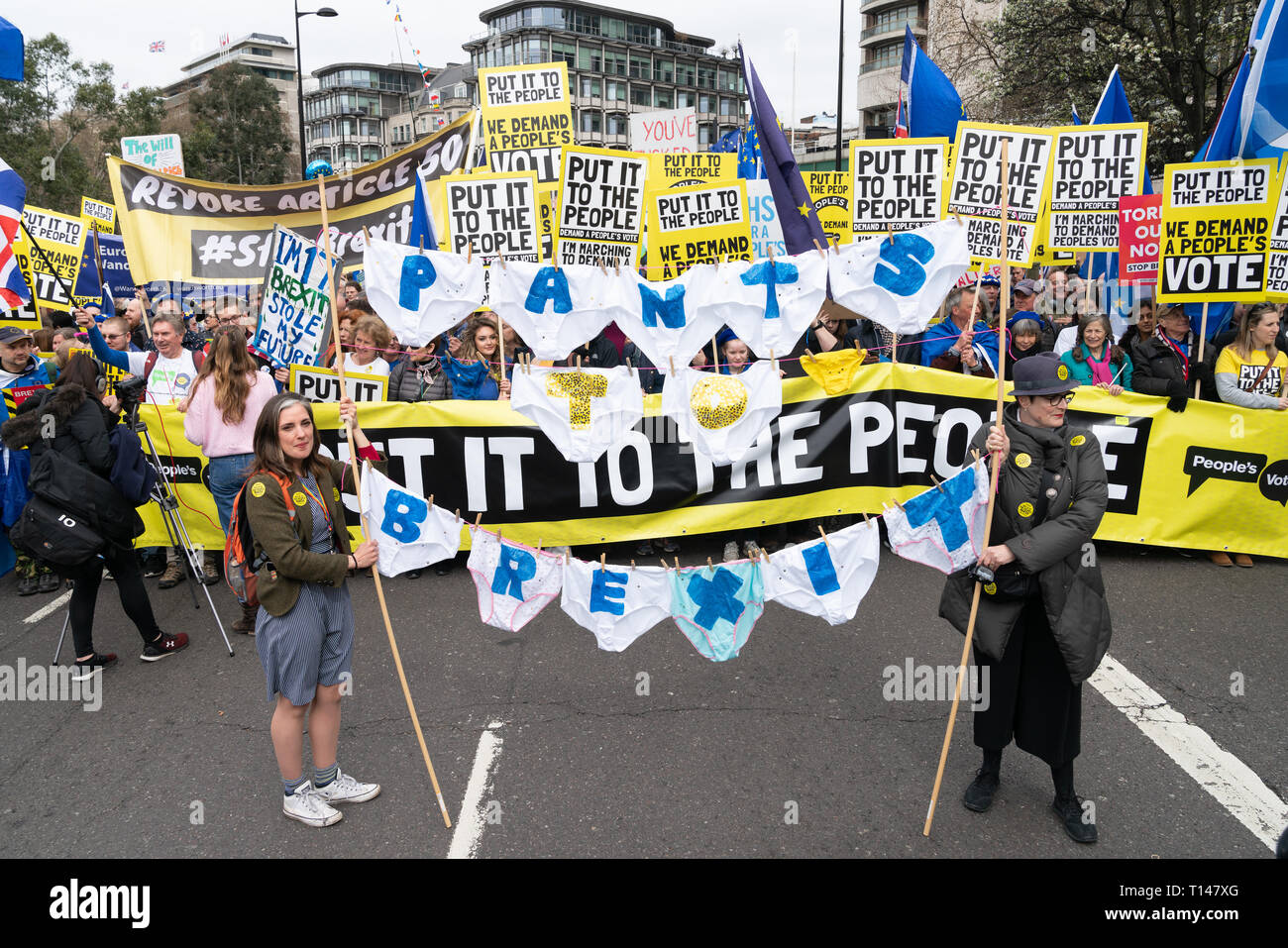 London, UK. 23rd Mar, 2019. Thousands of people come to a demonstration calling for a second referendum on Britain exit from EU, known as Brexit. Credit: AndKa/Alamy Live News Stock Photo