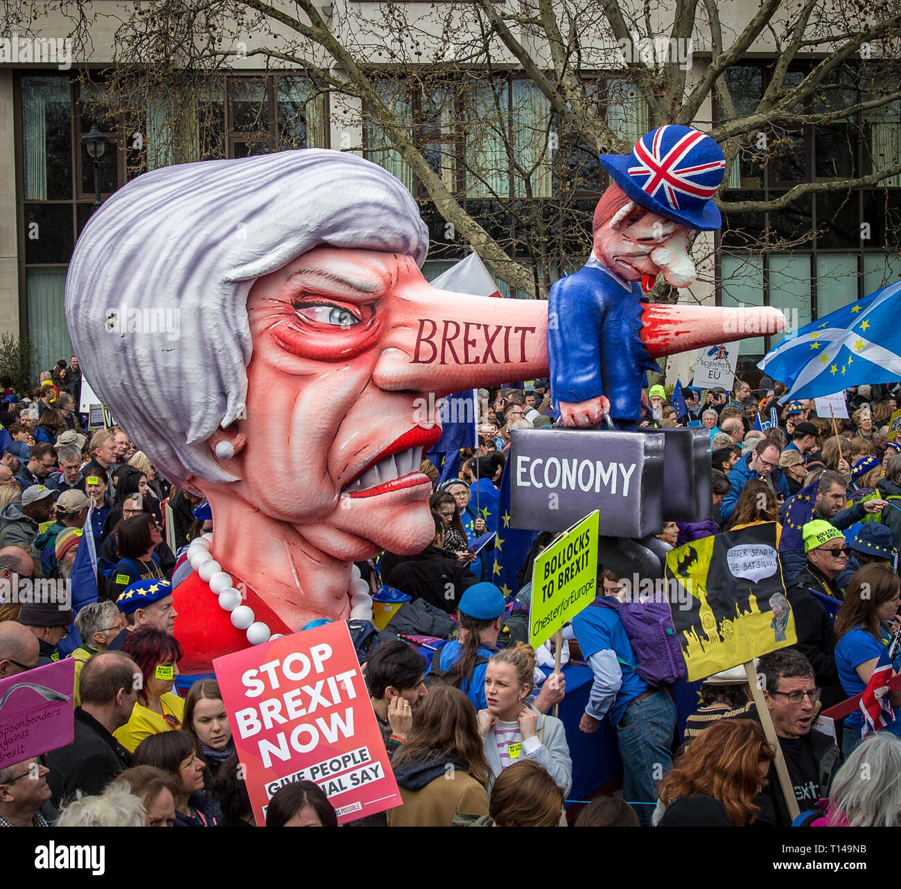 London, UK. 23rd March, 2019. Thousands descend on London for Put it to the People protest demanding a second referendum in a BREXIT march in central LONDON on 23 March 2019. Photo by Andy Rowland. Credit: Andrew Rowland/Alamy Live News Stock Photo