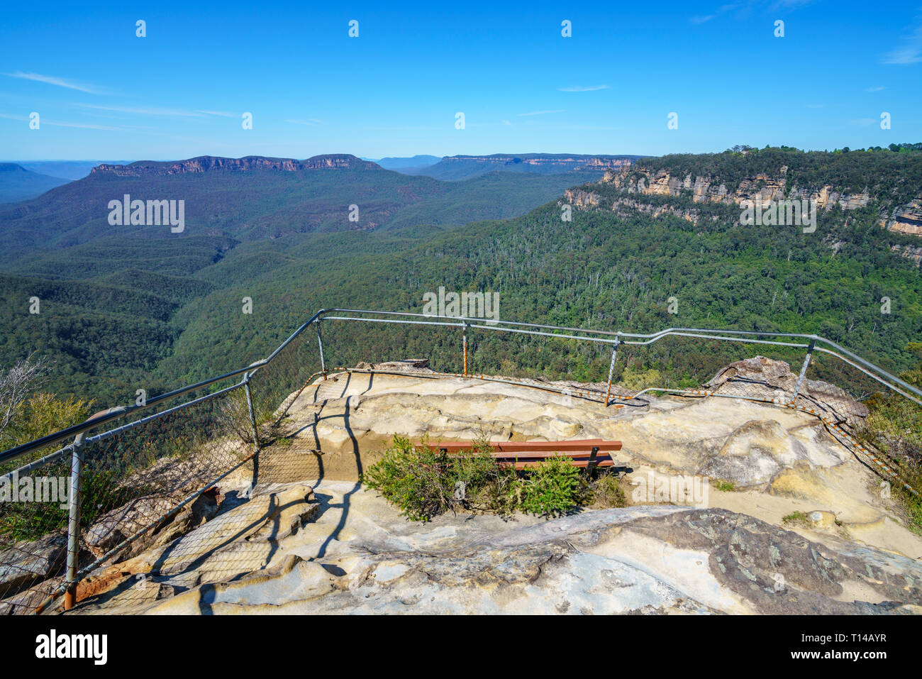hiking to elysian rock lookout, prince henry cliff walk, blue mountains national park, australia Stock Photo