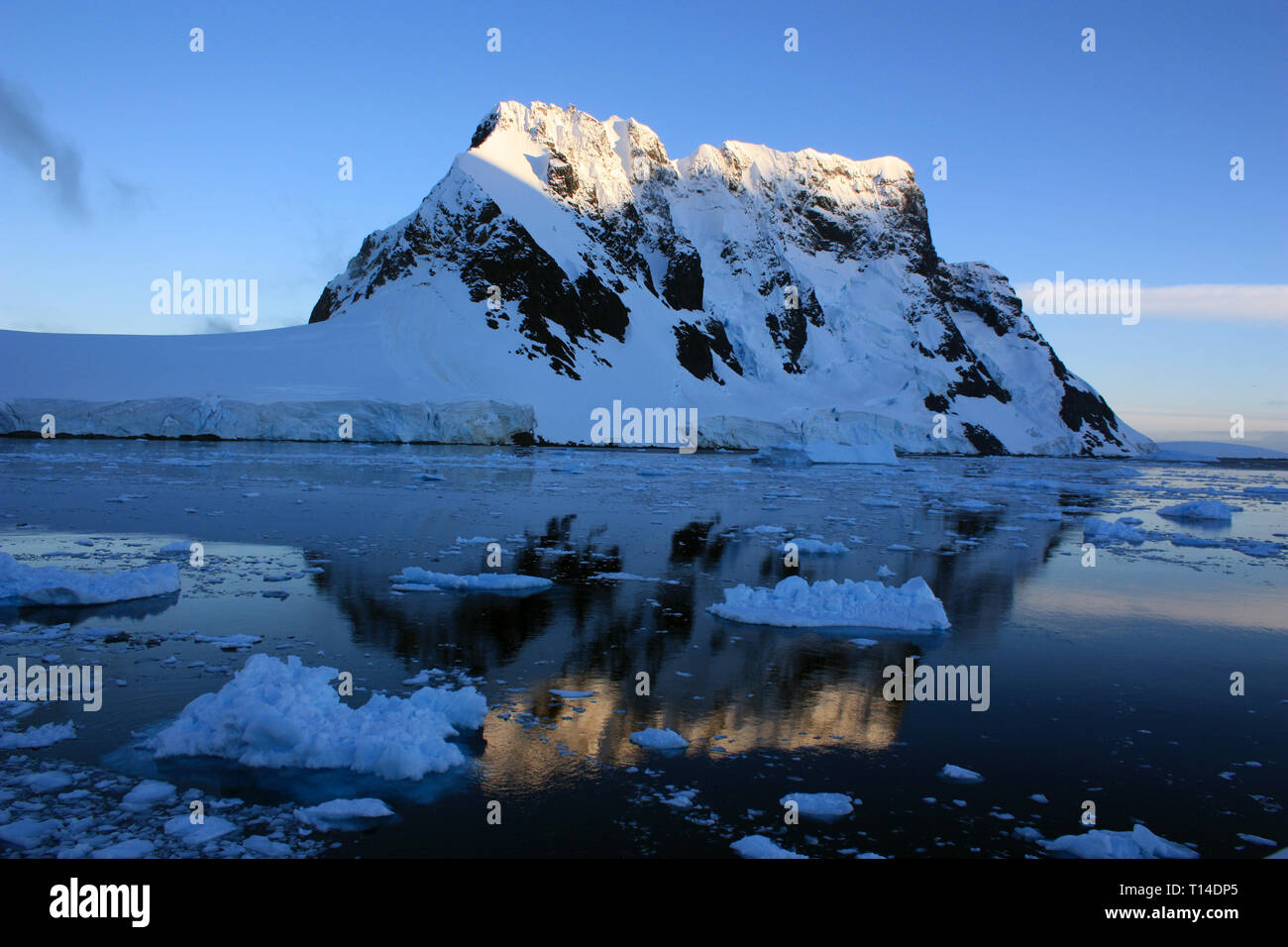 Antarctic- Lemaire Channel Stock Photo - Alamy