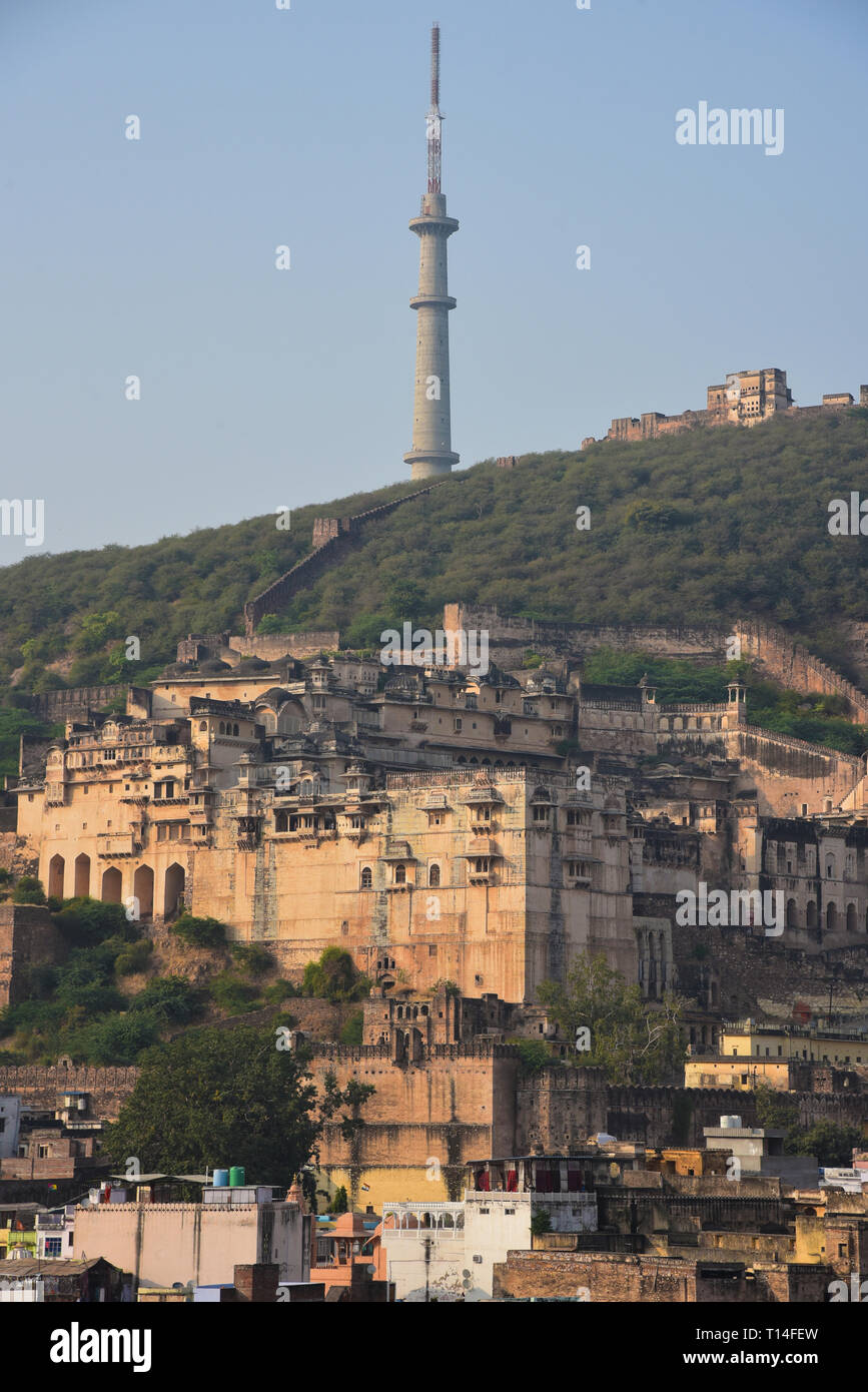 Garh Palace, the jewel of Rajasthan, an outstanding example of Rajput architecture, with a new tv mast behind. Bundi, Rajasthan, Western India, Asia. Stock Photo