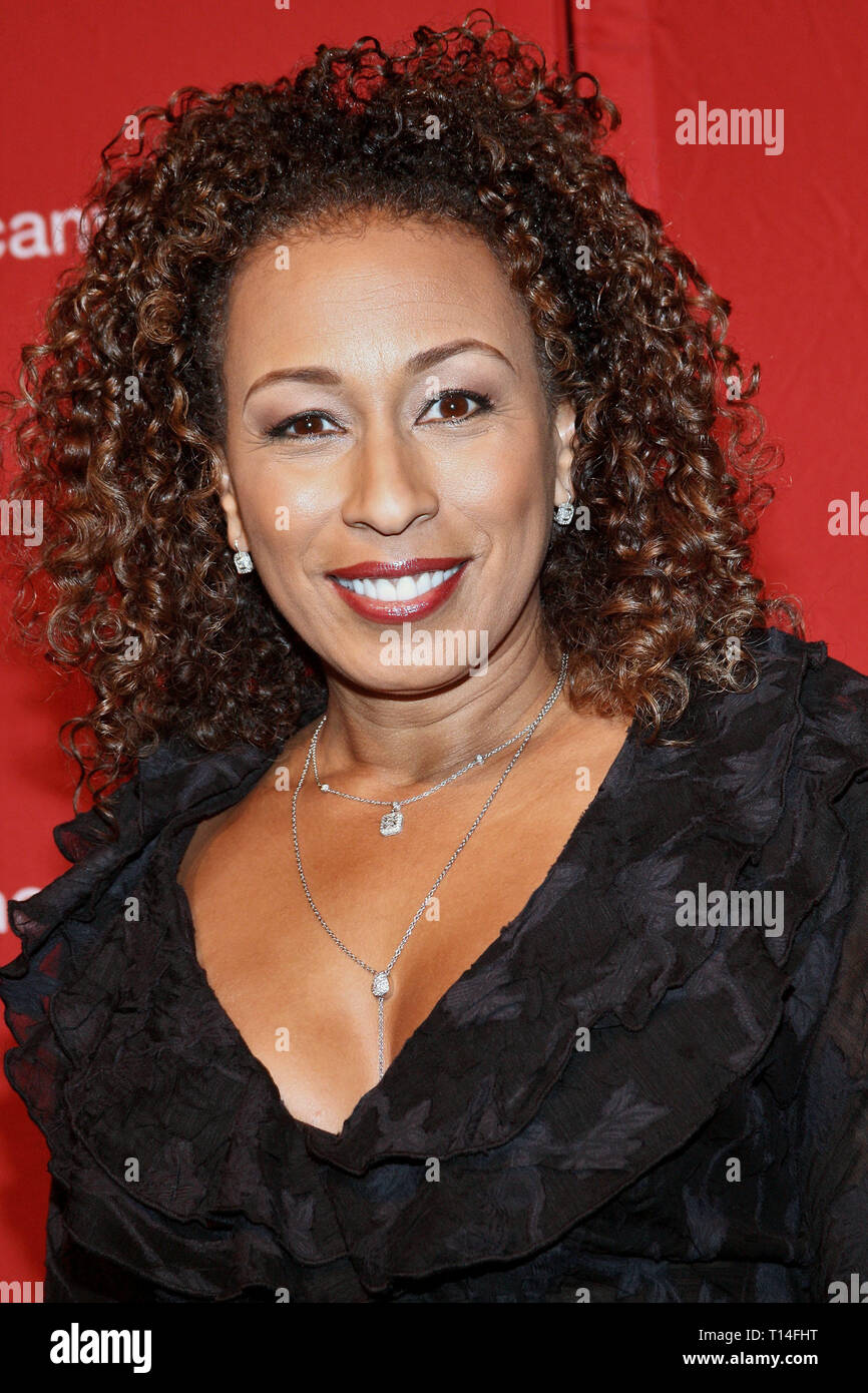Actress tamara tunie hi-res stock photography and images - Alamy