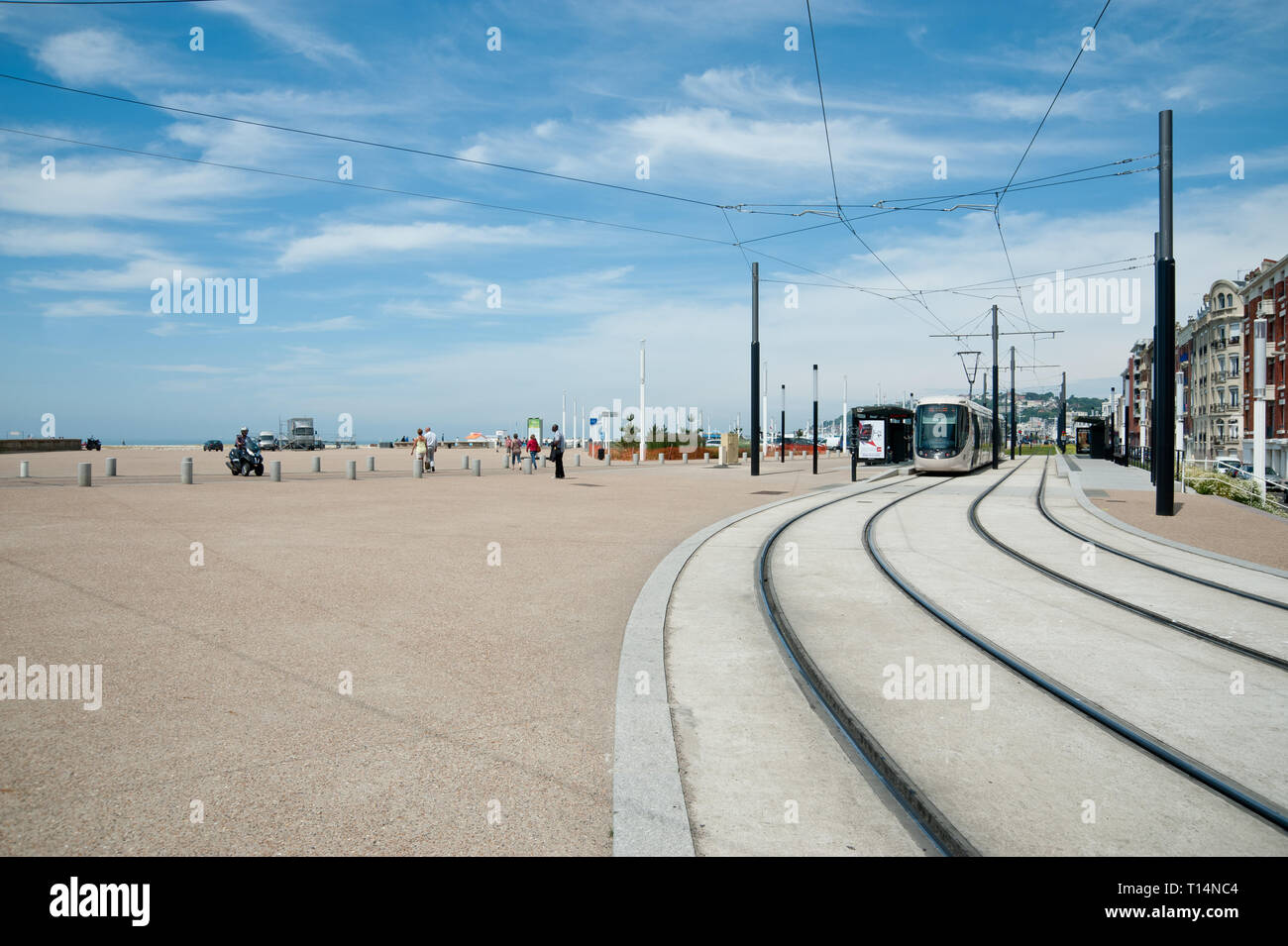 Le Havre Tramway La Plage Stock Photo Alamy Le Havre Tramway La Plage Stock Photo Alamy