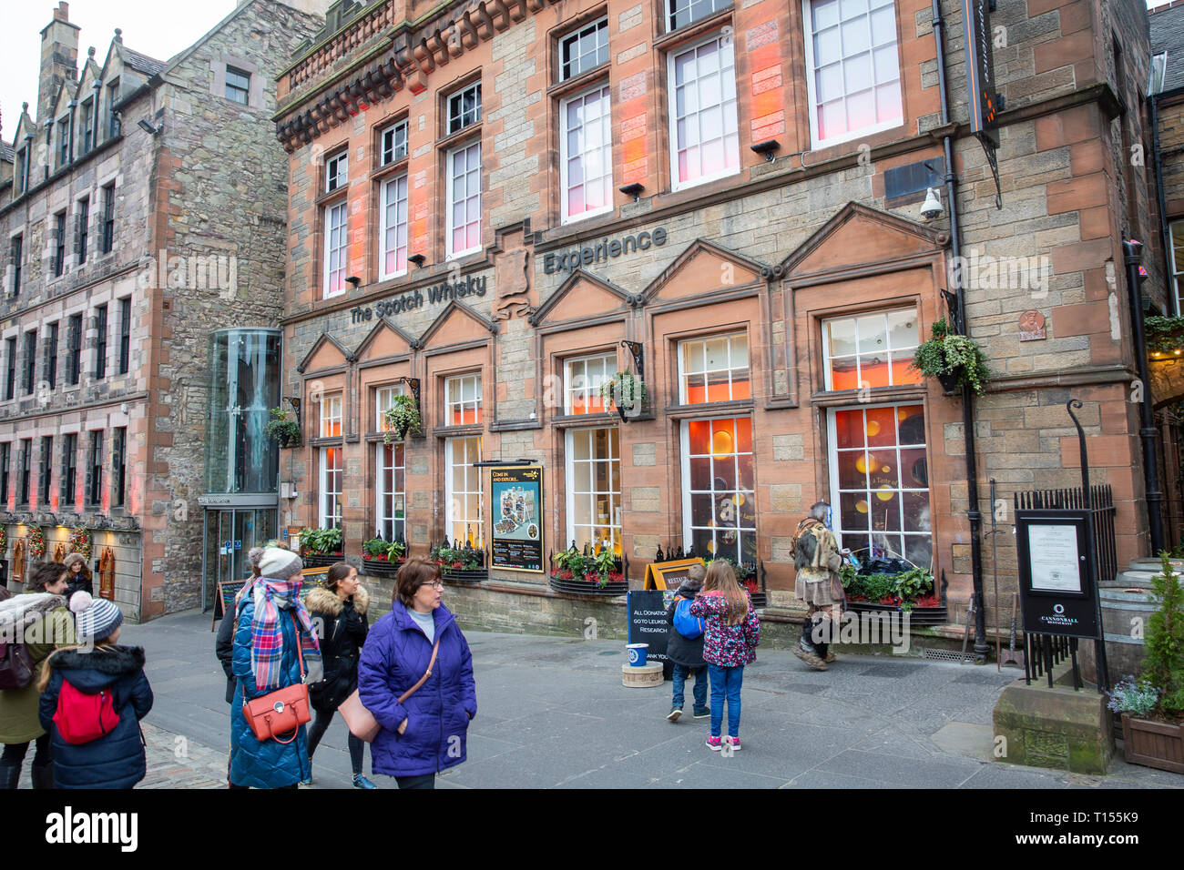 Edinburgh scotch whiskey experience hires stock photography and images