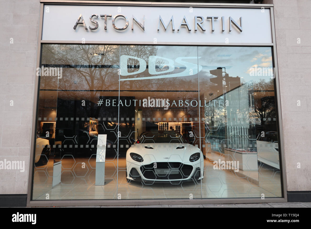 Aston Martin Showroom on Park Lane, Mayfair, London, England, UK Stock  Photo - Alamy