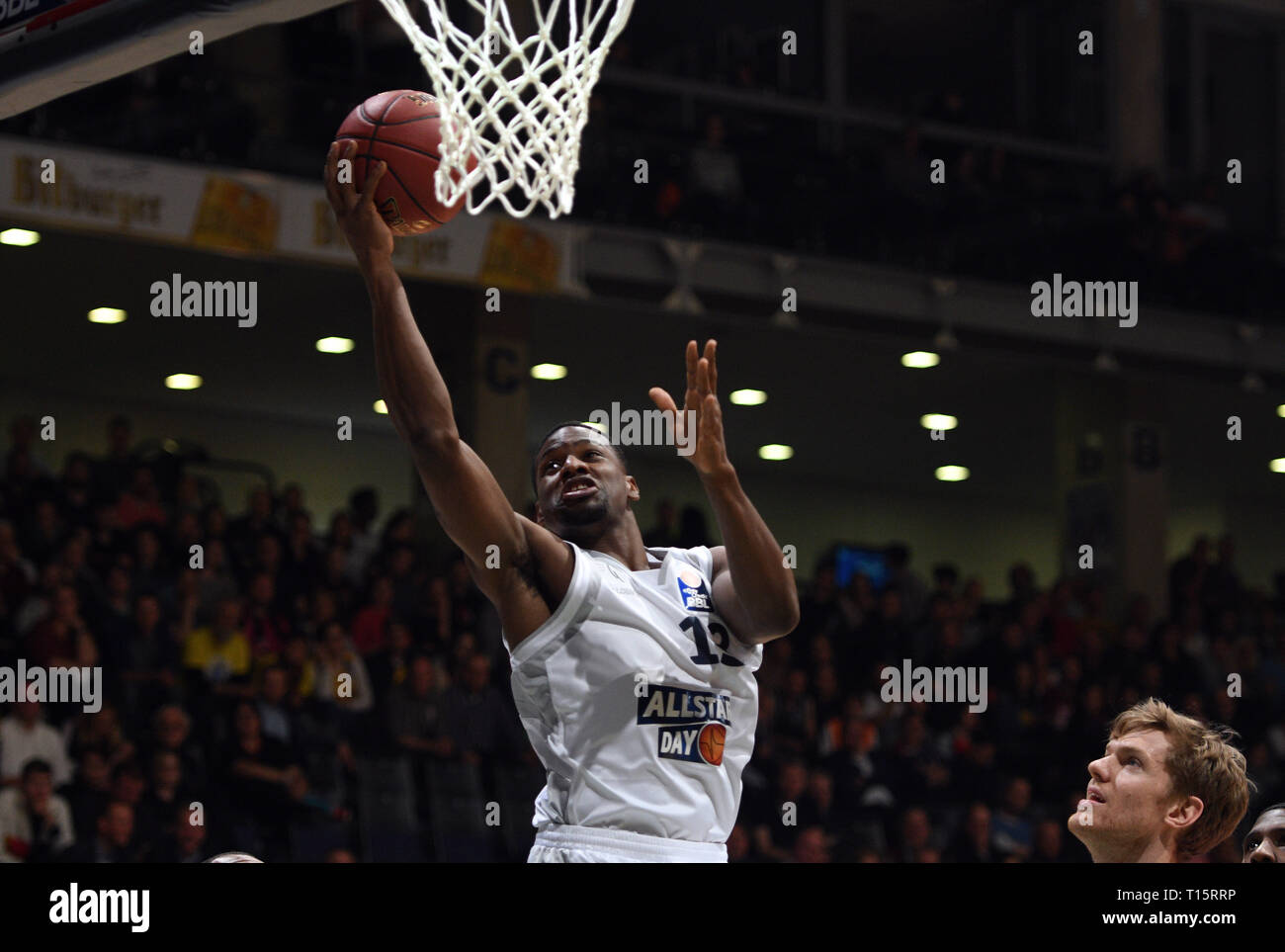 international basketball scores