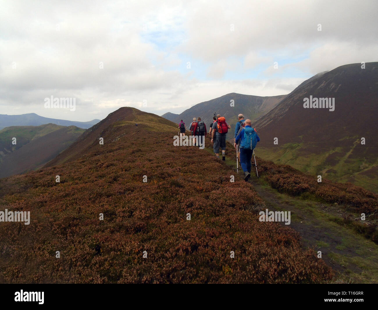 FELLWALKING WITH WAINWRIGHT By WAINWRIGHT, A | Paperback | 1988 | Michael Joseph | 9780718127718 | UK