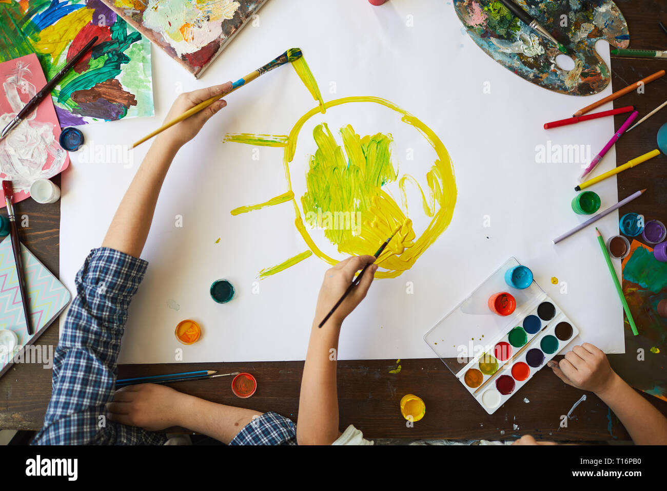 Creative sun painting hi-res stock photography and images - Alamy