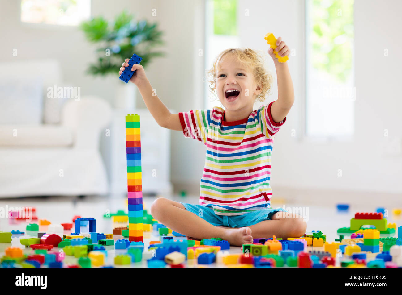 little boy construction toys
