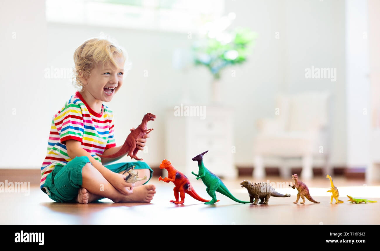 dinosaur toys for little boys