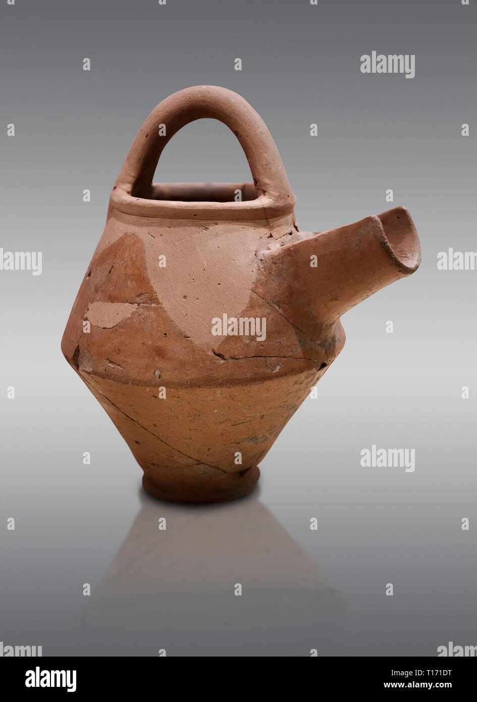 Hittite terra cotta side spout with stainer basket handles pitcher . Hittite Period, 1600 - 1200 BC.  Hattusa Boğazkale. Çorum Archaeological Museum,  Stock Photo